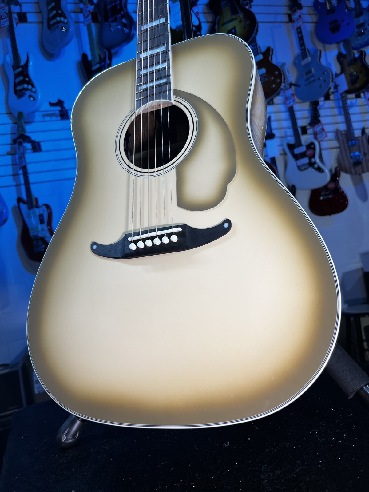 Fender Limited-edition California Vintage King Antigua! 278
