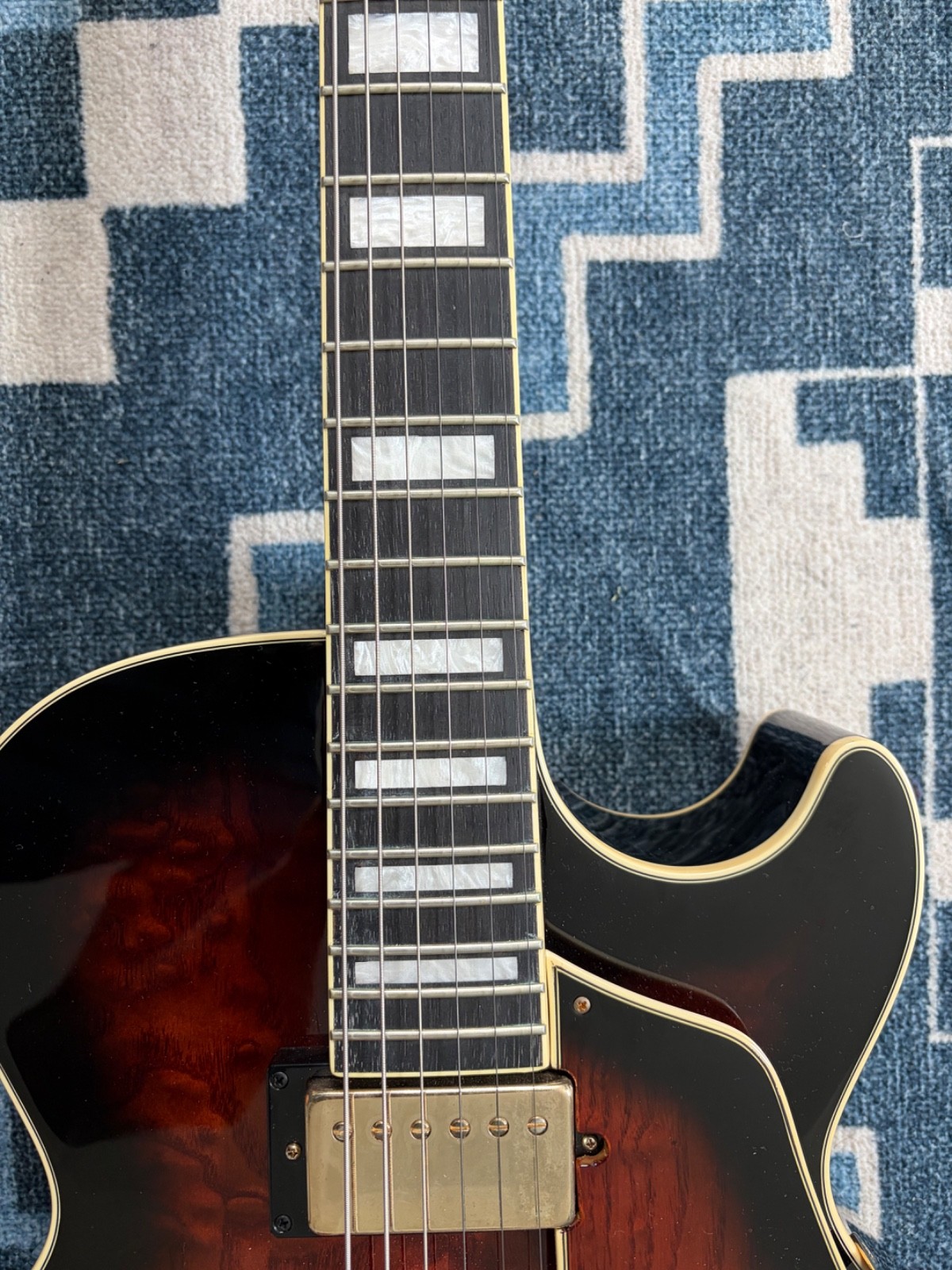 Ibanez Artcore Expressionist AG95QA Hollowbody Electric Guitar w/ Ibanez Case