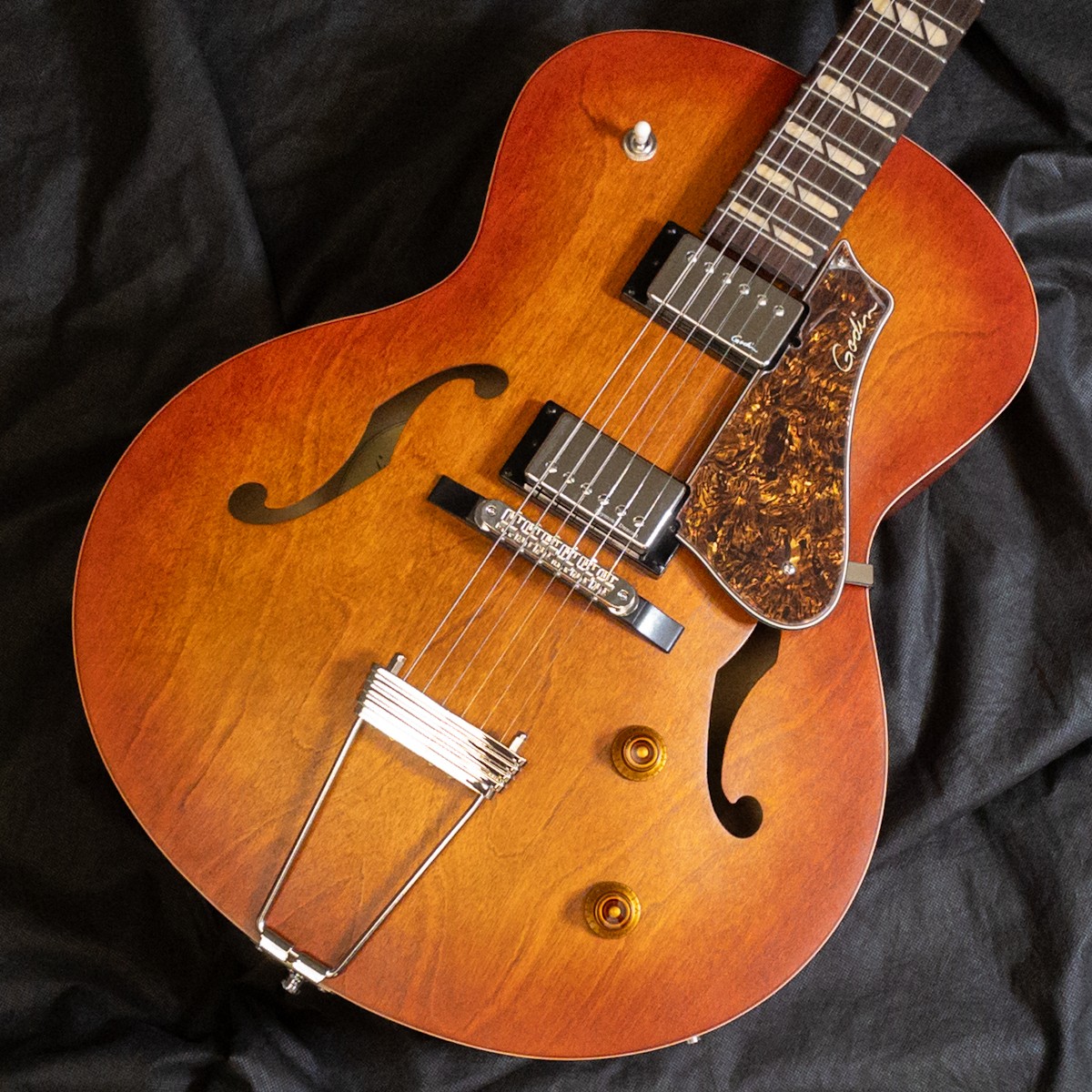 Godin 5th Avenue Jumbo HB Memphis Sun 178020