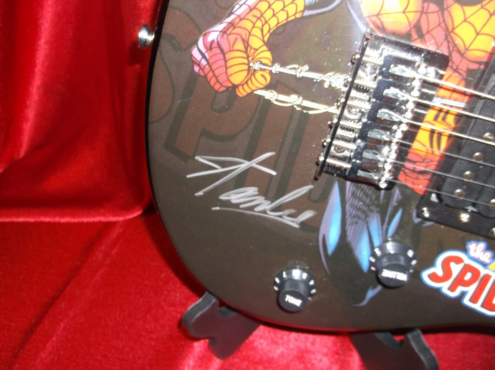 STAN LEE SIGNED SPIDER-MAN MARVEL PEAVEY ROCKMASTER GUITAR HOLOGRAM COA NEW