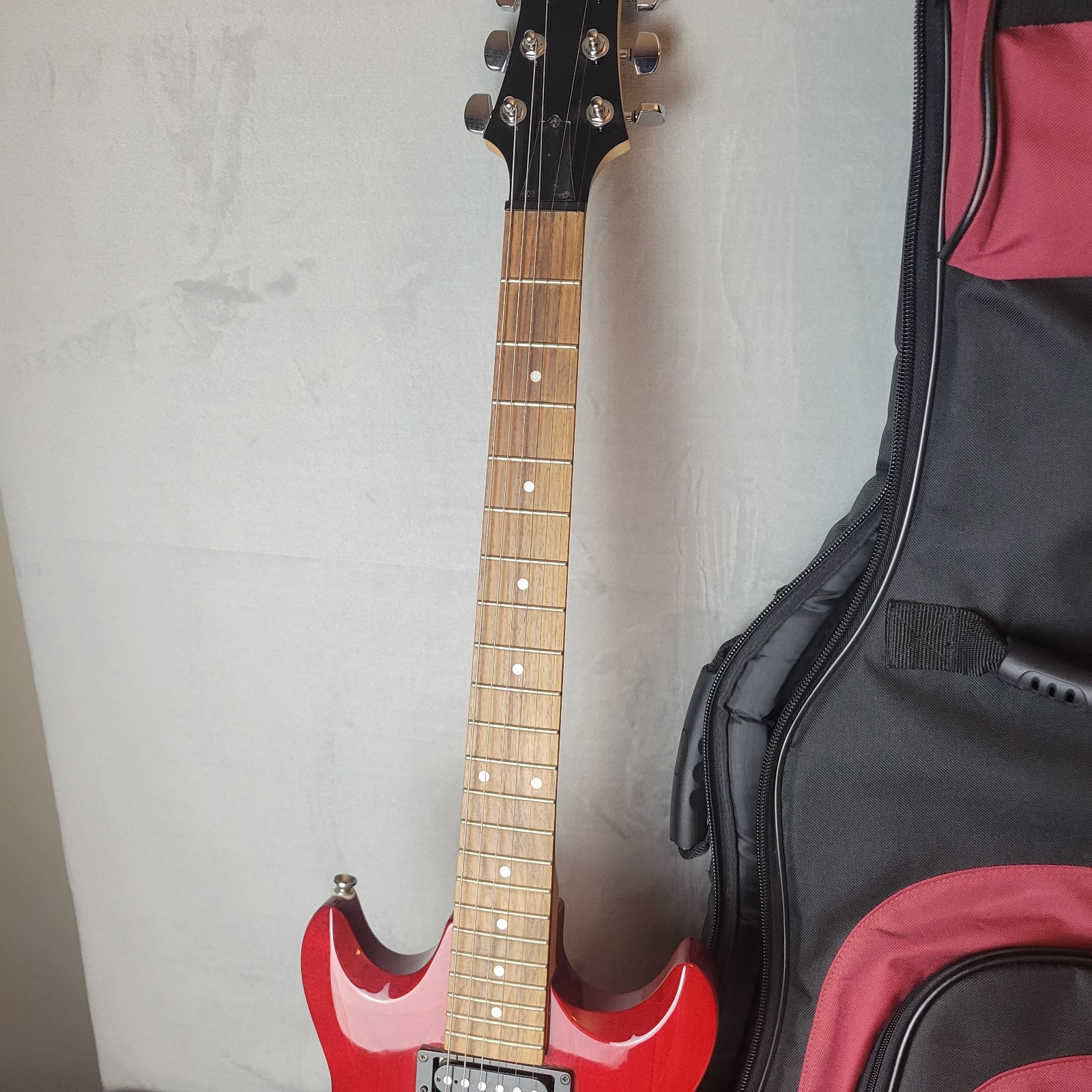 IBANEZ GIO GAX70 Electric Guitar Transparent Red W/ Case Tuner Starter Kit