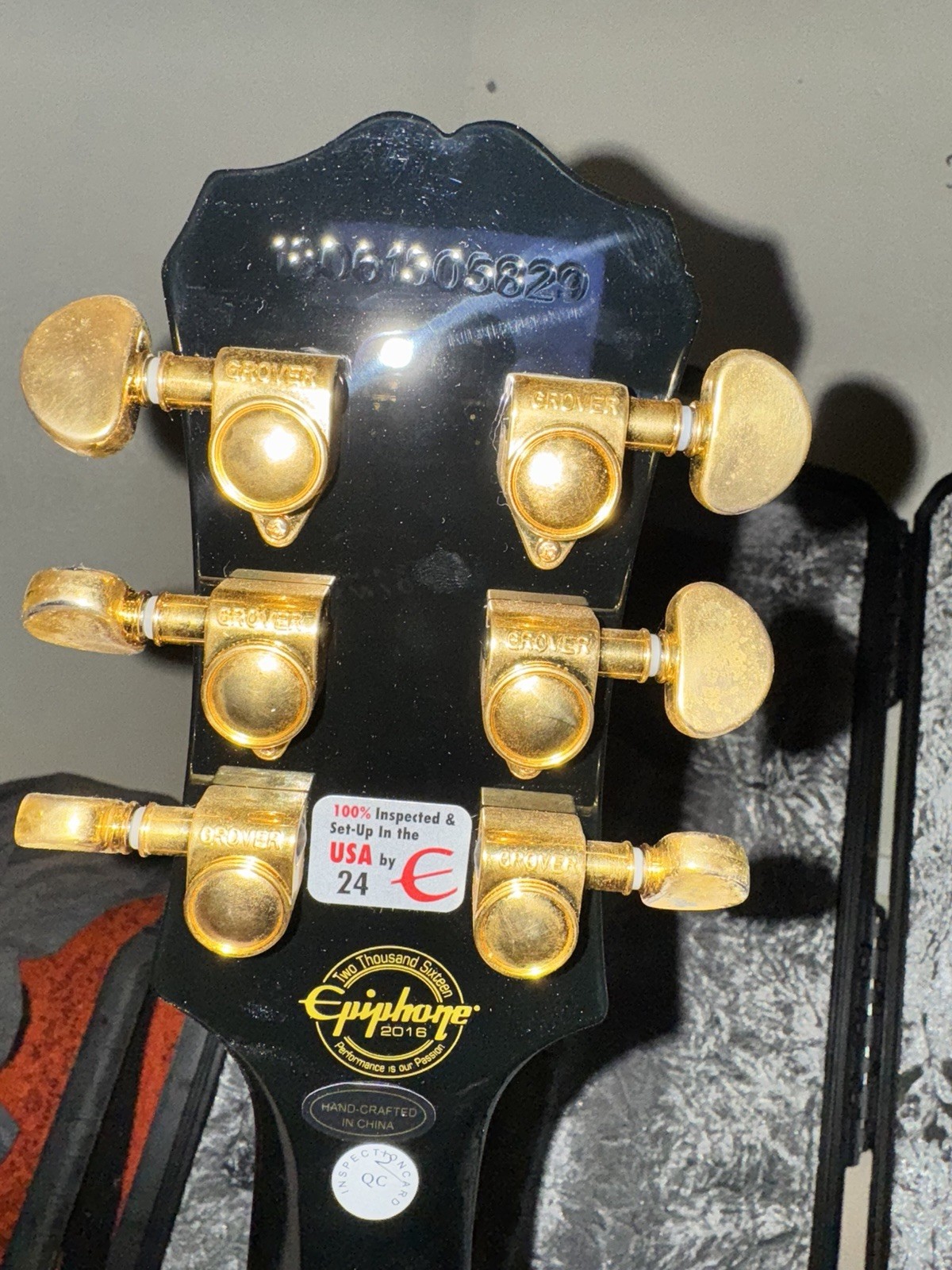 Epiphone Les Paul Custom PRO Electric Guitar & SKB 3i Series Molded Guitar Case