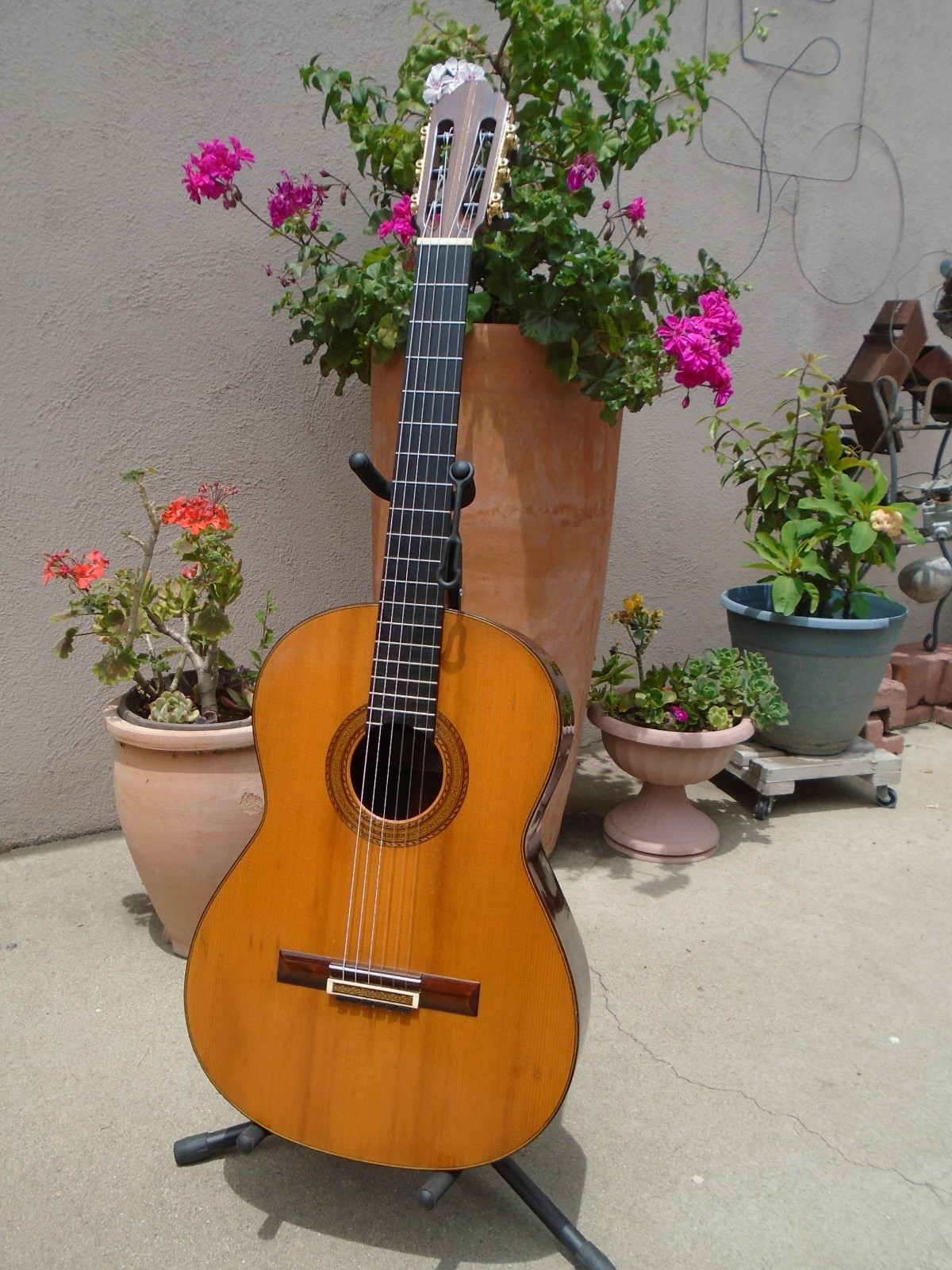 1963 Masaru Kohno classical guitar