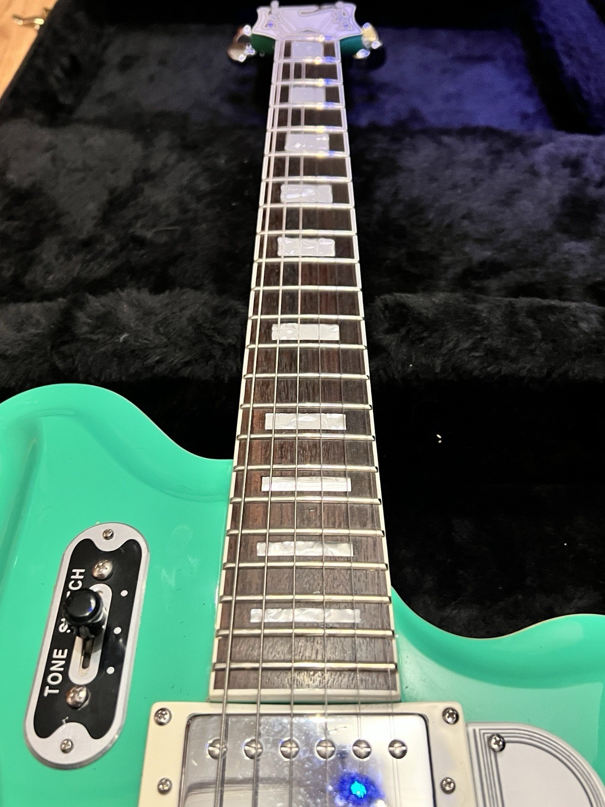 Eastwood Airline Guitars MAP DLX