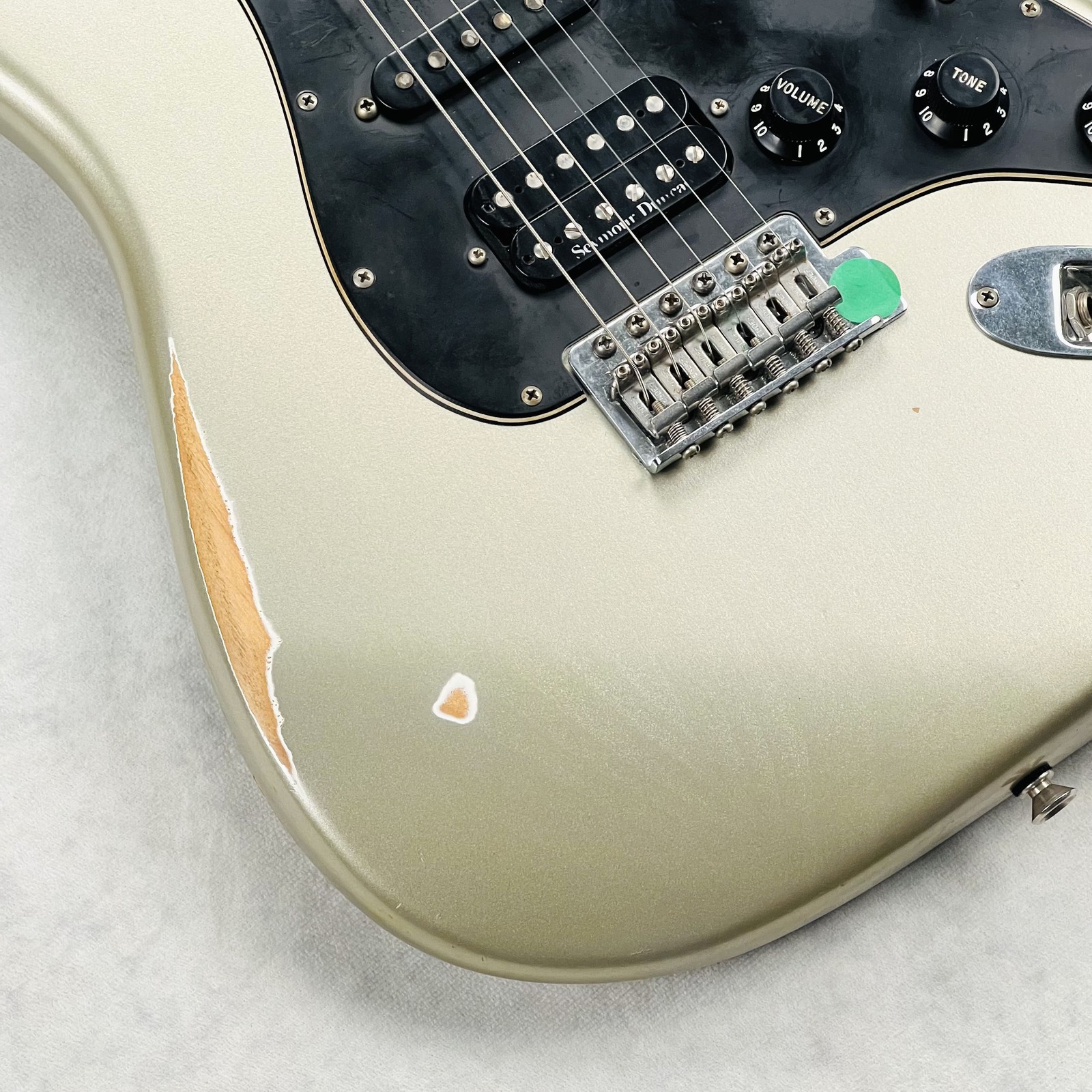 Fender Road Worn Player Stratocaster HSS 2011 – Inca Silver
