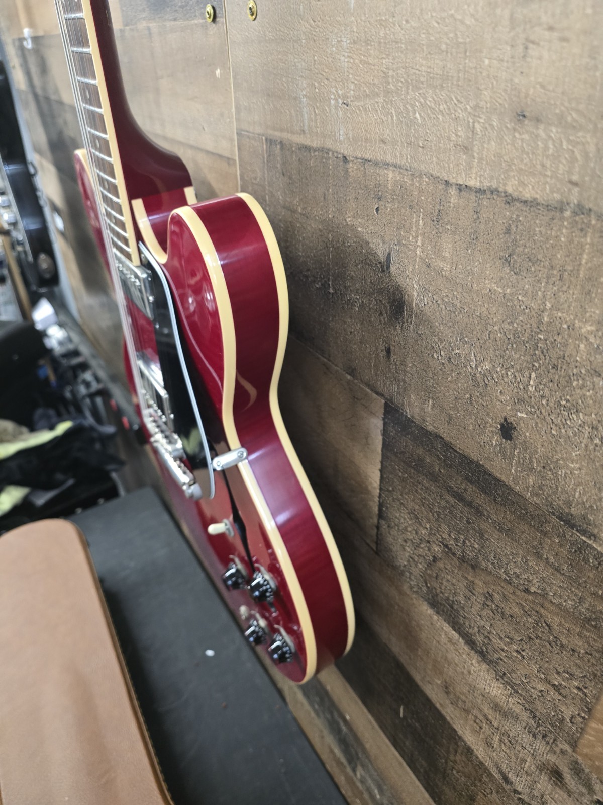 1990 Gibson ES-335 Dot Cherry Figured Top. W/ Ohsc ’60S 9.1 Lb