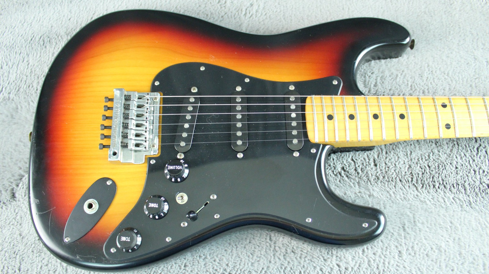 Fernandes/Burny S-Style – Tobacco Burst Japan Floyd Rose Style