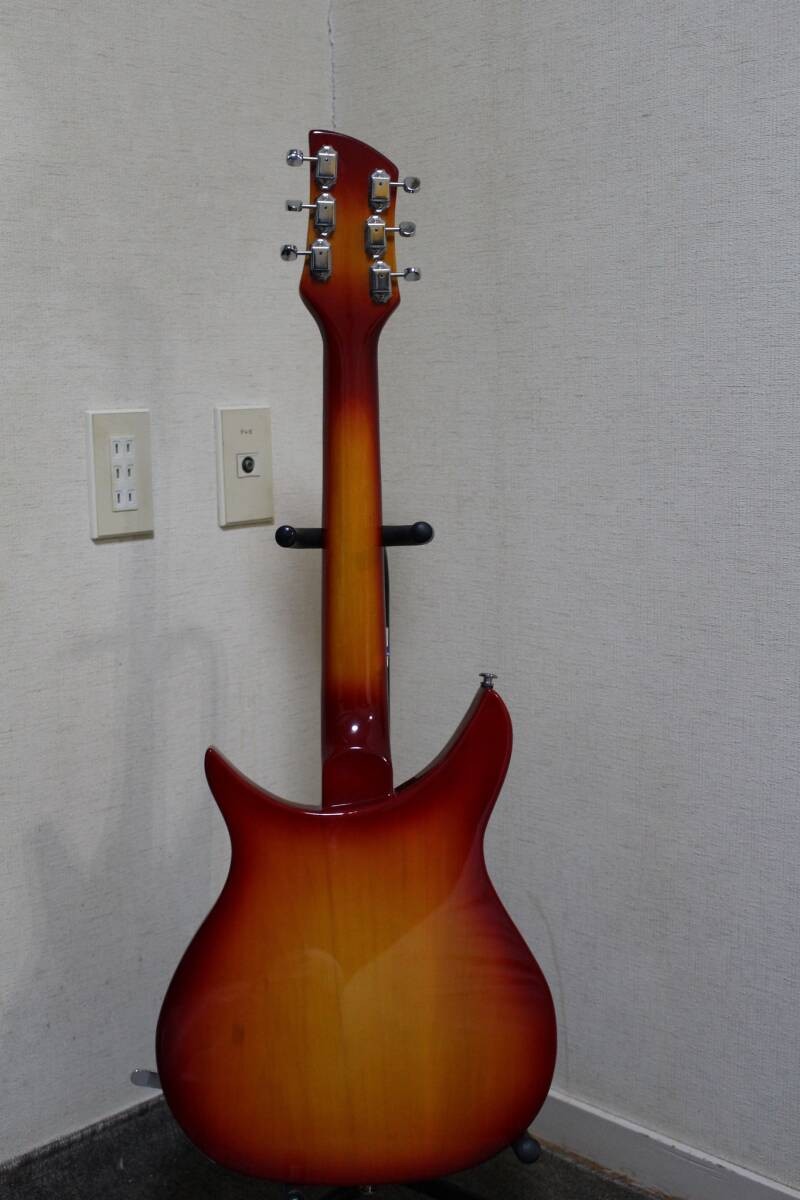 Beatles Rose Morris Spec 325 Rickenbacker Type