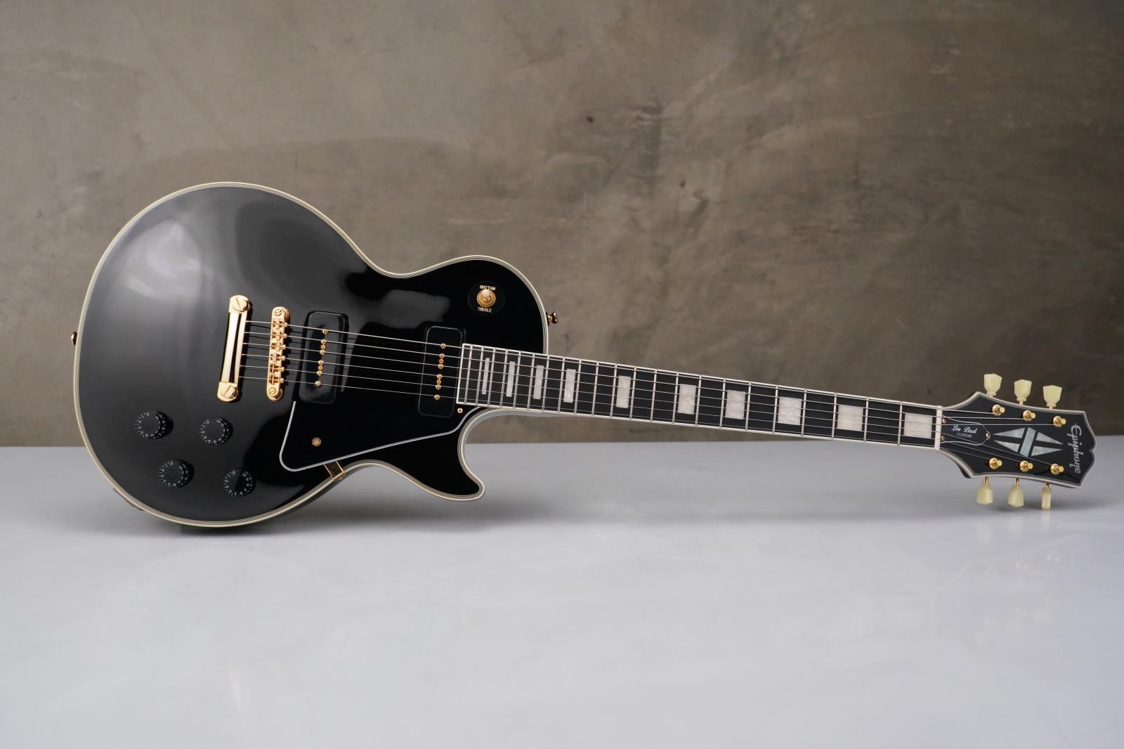 Epiphone Les Paul Custom Black w/ P90s Guitar Center w/ Case & Gig Bag #59252