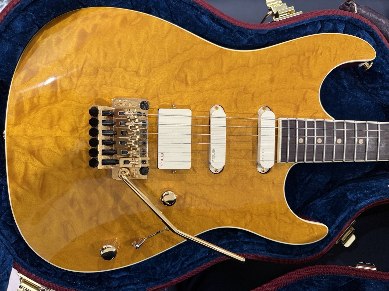 Pensa MK-1 Classic Flat Top Electric Guitar Solid Body Amber RH 6-String Case