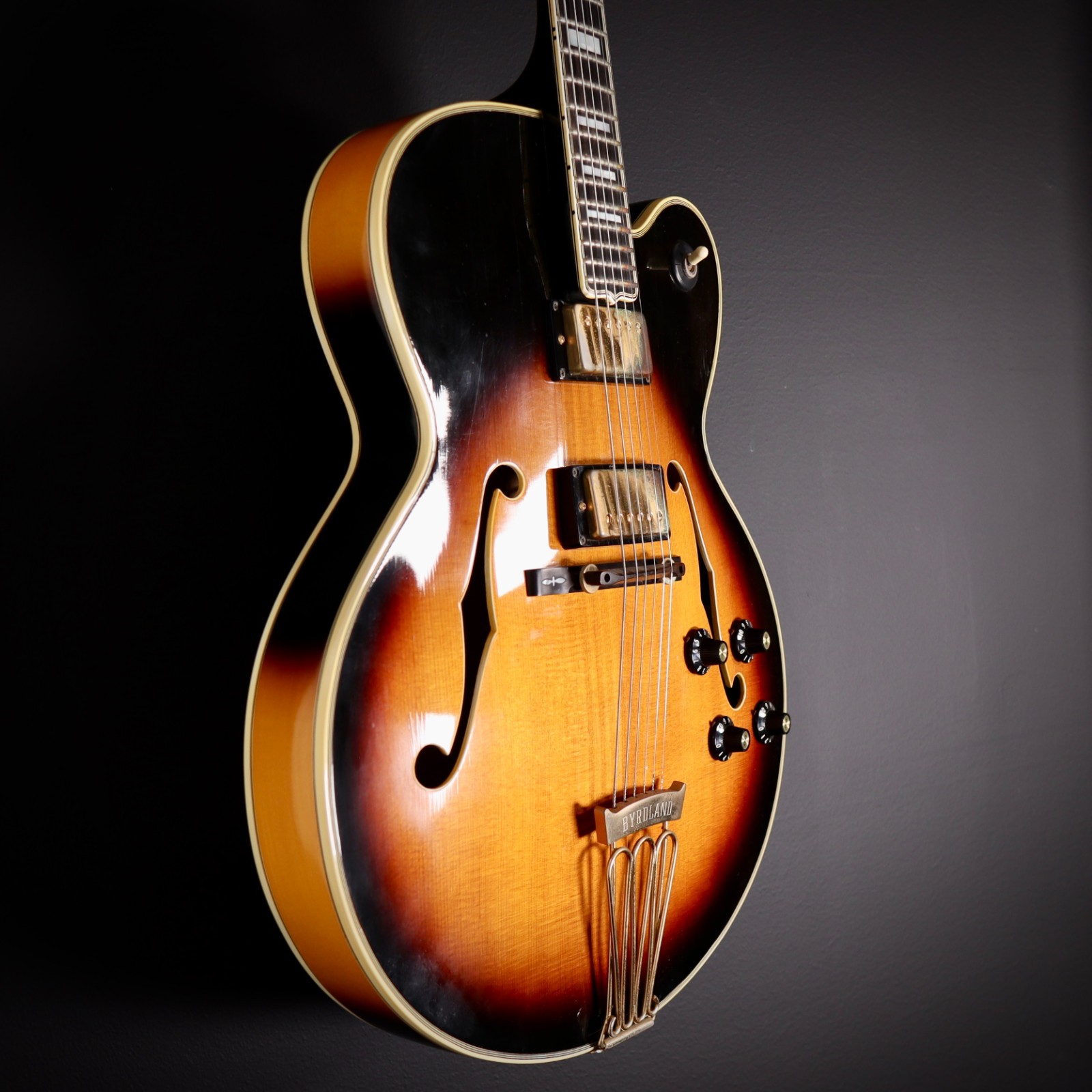 1975 Gibson Byrdland Thinline Electric Archtop – Sunburst