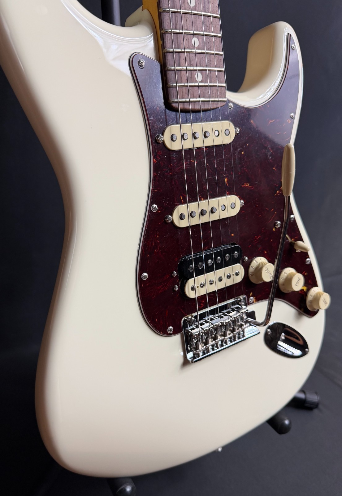 Fender American Professional II Stratocaster HSS Electric Guitar Olympic White