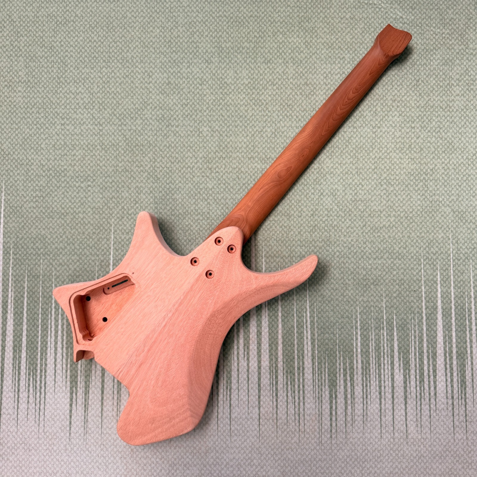 Headless DIY Electric Guitar Kit Flame Maple Veneer Roasted Maple Neck BK part