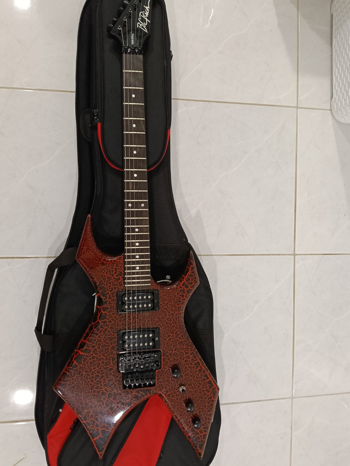 B.C. Rich Stranger Things Hellfire Club NJ Warlock #595/2000 Mint – Red Crackle