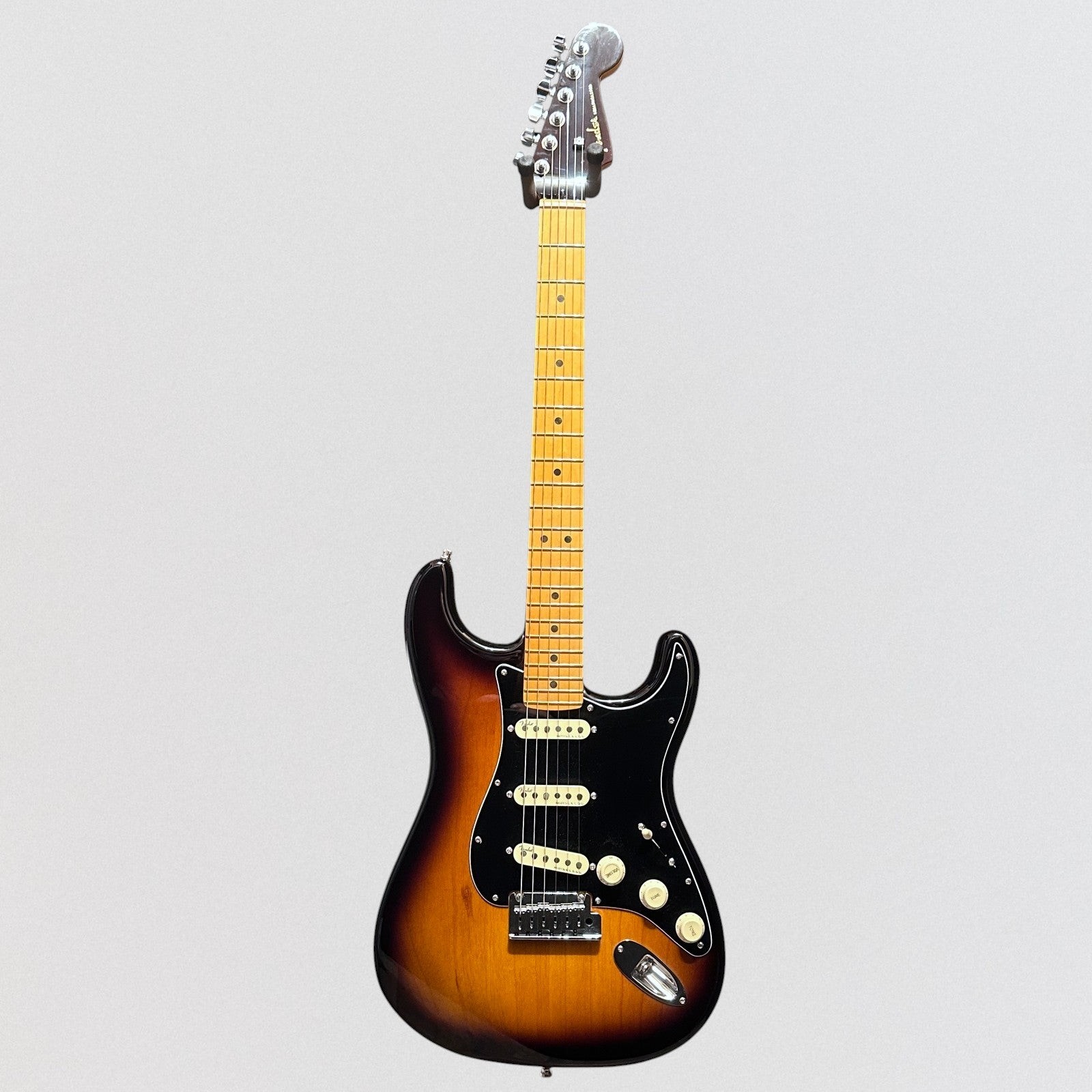 Fender American Ultra Luxe Stratocaster USA Electric Guitar – Sunburst