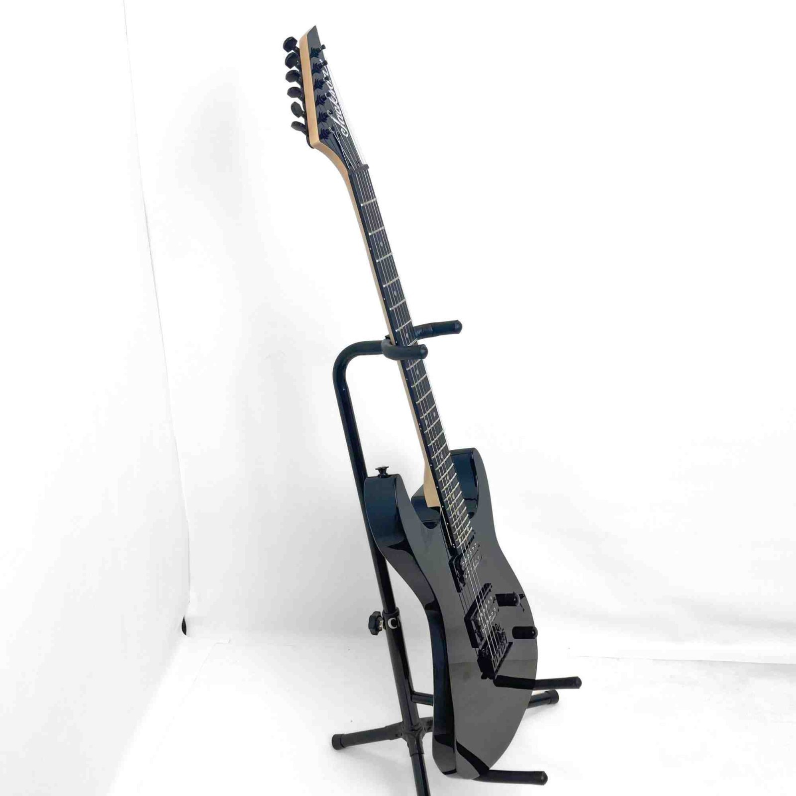 Jackson JS Series JS12 Dinky with Amaranth Fretboard – Gloss Black – 2910112503