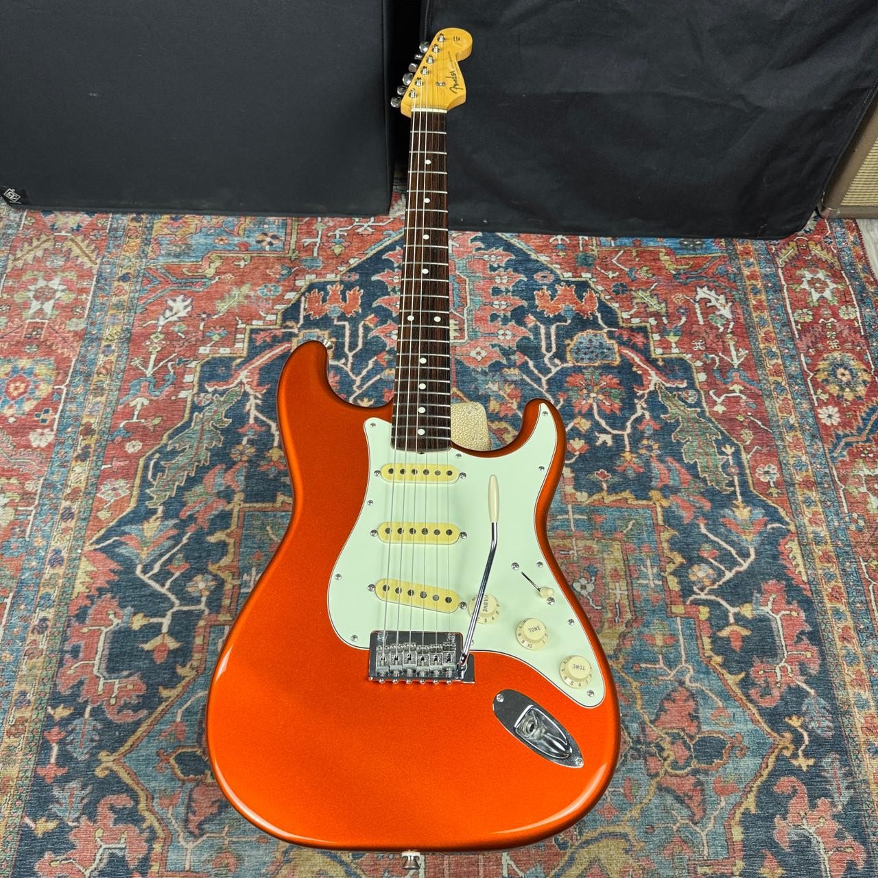 *Video* Fender Hybrid 60’s Stratocaster w/USA Vintage Pickups Candy Tangerine –