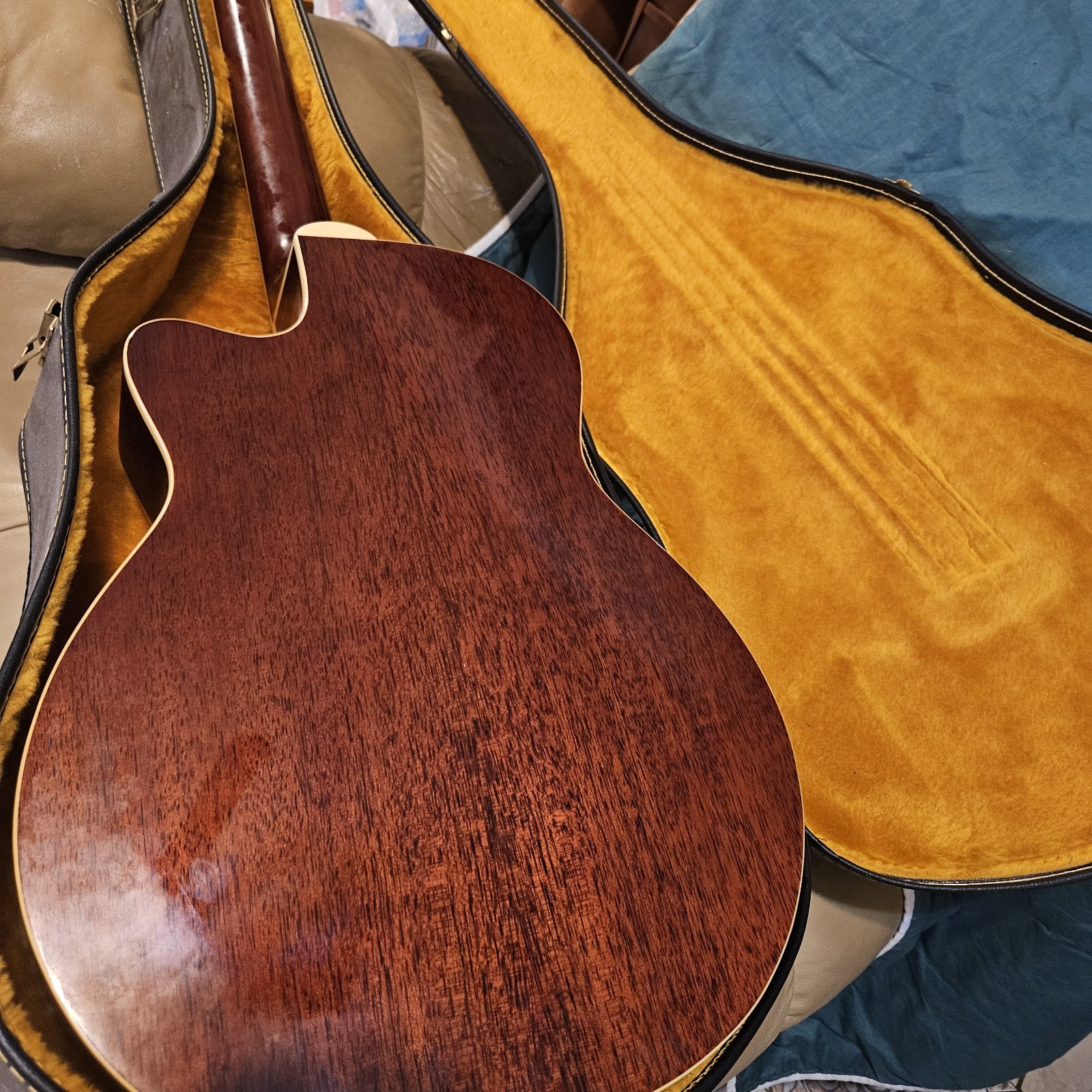 Arbor Electric Base Guitar Holow Body Model A-100 Made In Korea