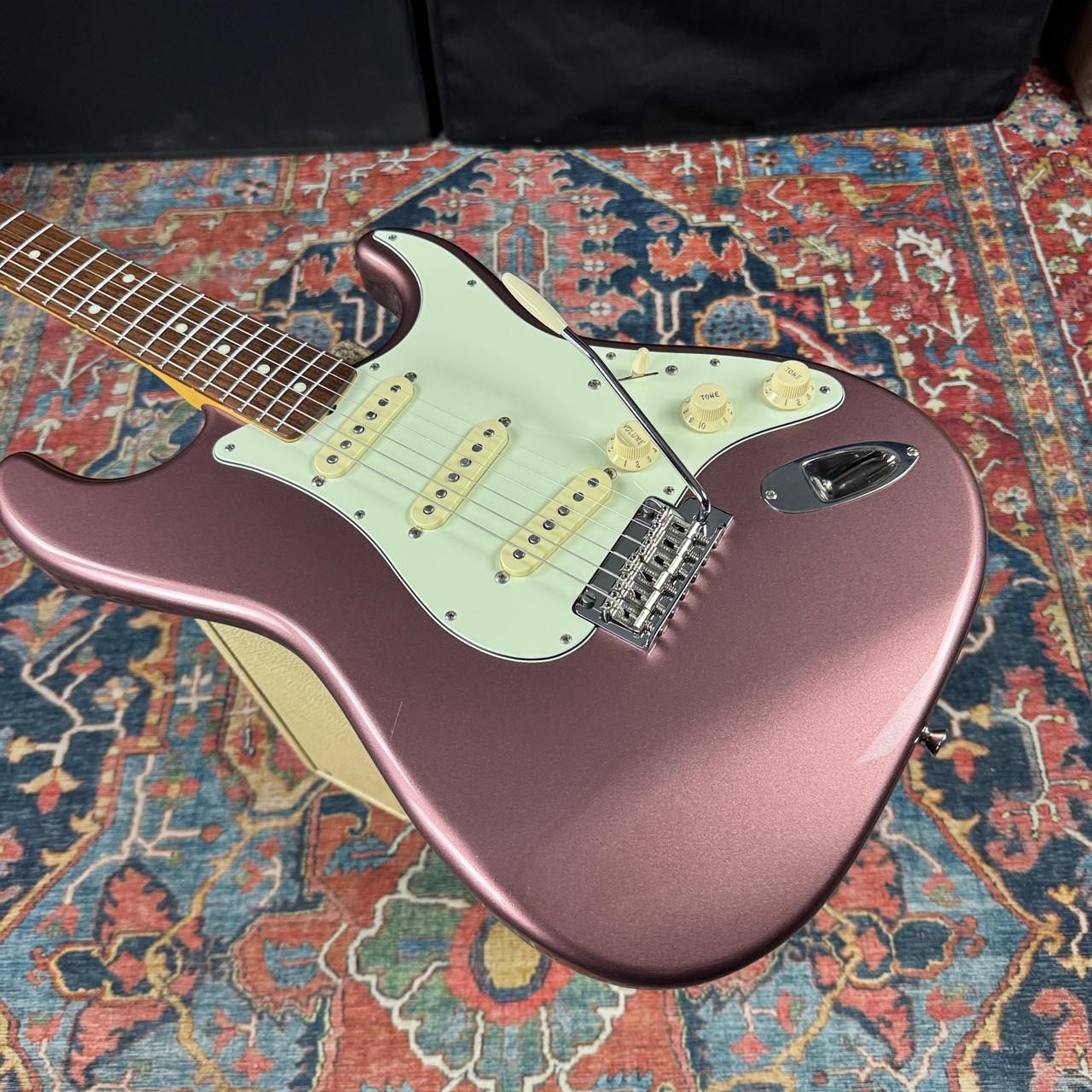 Fender Hybrid 60’s Stratocaster Burgundy Mist Metallic – 2018