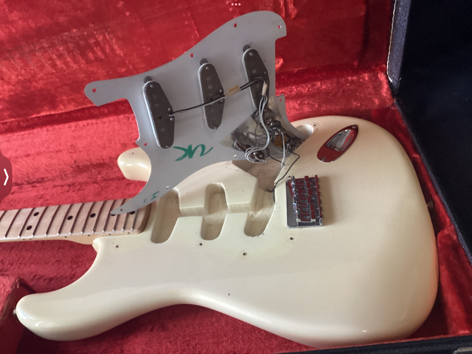FENDER STRATOCASTER 1974-75 WHITE SUPER CLEAN ALL ORIGINAL EXAMPLE