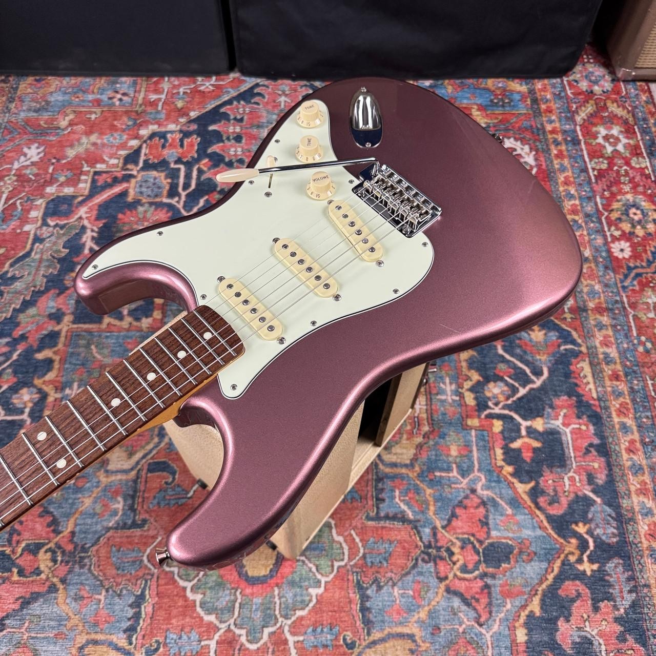Fender Hybrid 60’s Stratocaster Burgundy Mist Metallic – 2018