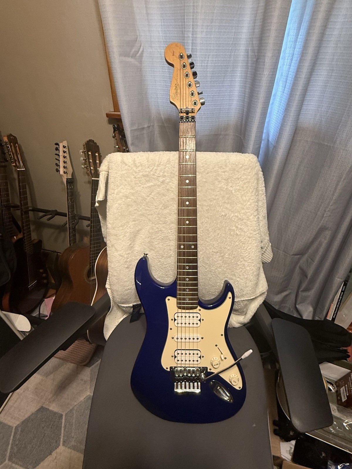 1999 Squier Stratocaster Stagemaster 22 Frets Floyd Rose HSH