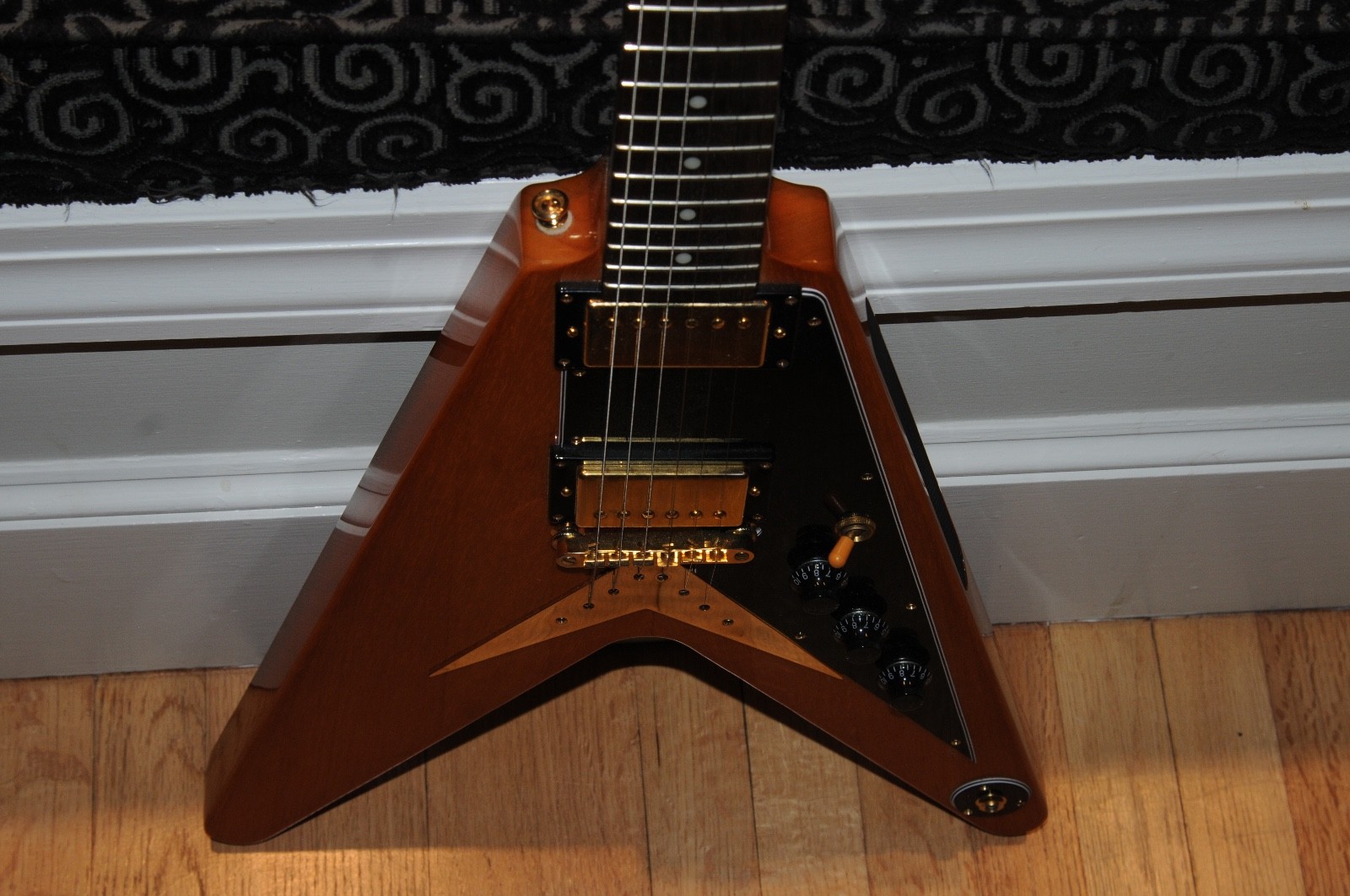 Epiphone/Gibson 1958 Korina Flying V Guitar Hard Case Has Gibson Classic Pack