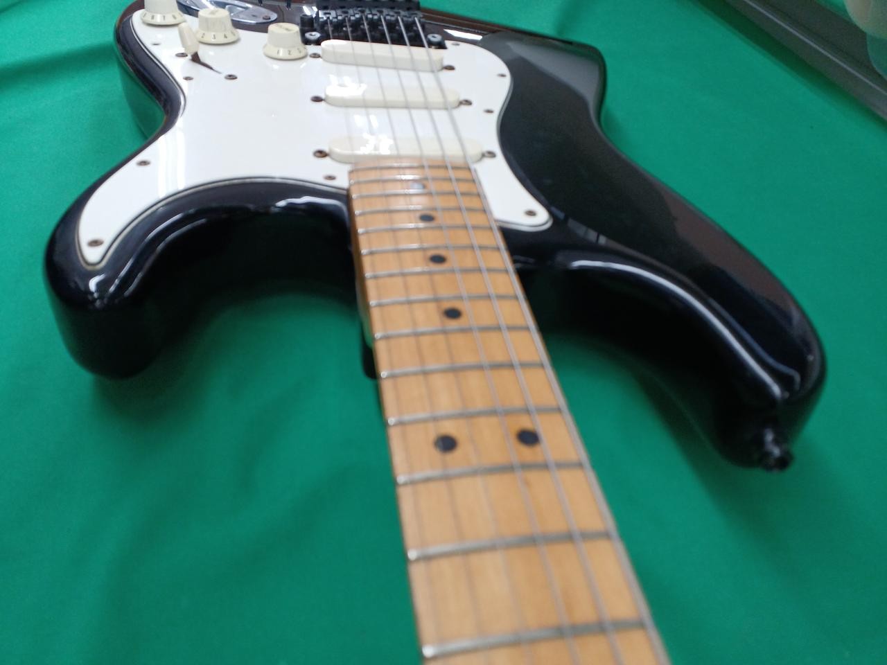 Fender Eric Clapton Stratocaster MOD Used Electric Guitar [AUTH]