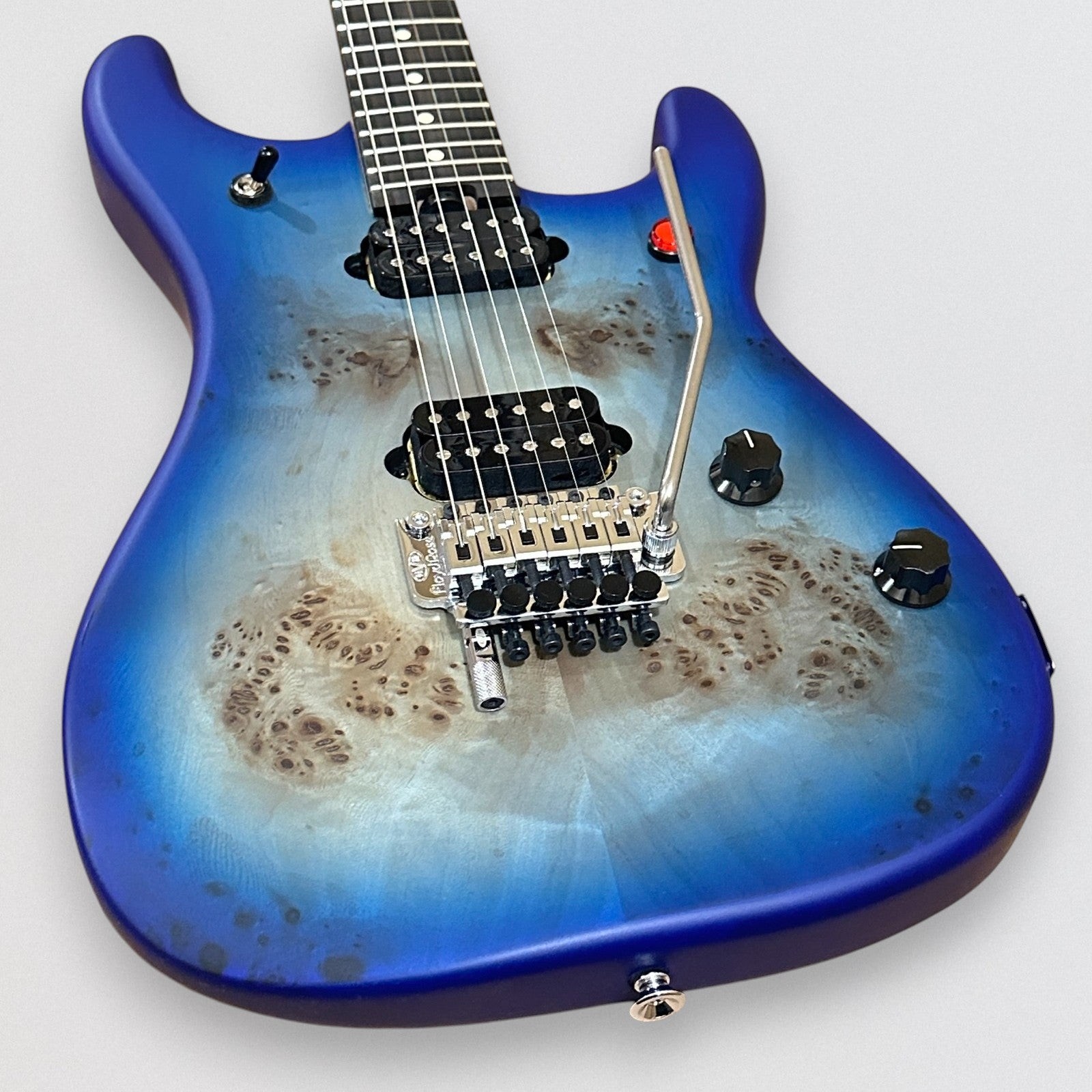 EVH 5150 Series Deluxe Poplar Burl Electric Guitar – Aqua Burst