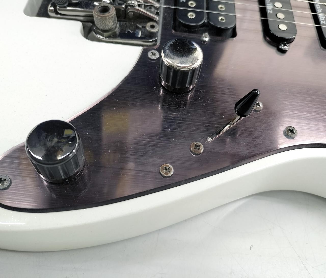 Ibanez Rg2550Z-Gw Electric Guitar Safe delivery from Japan