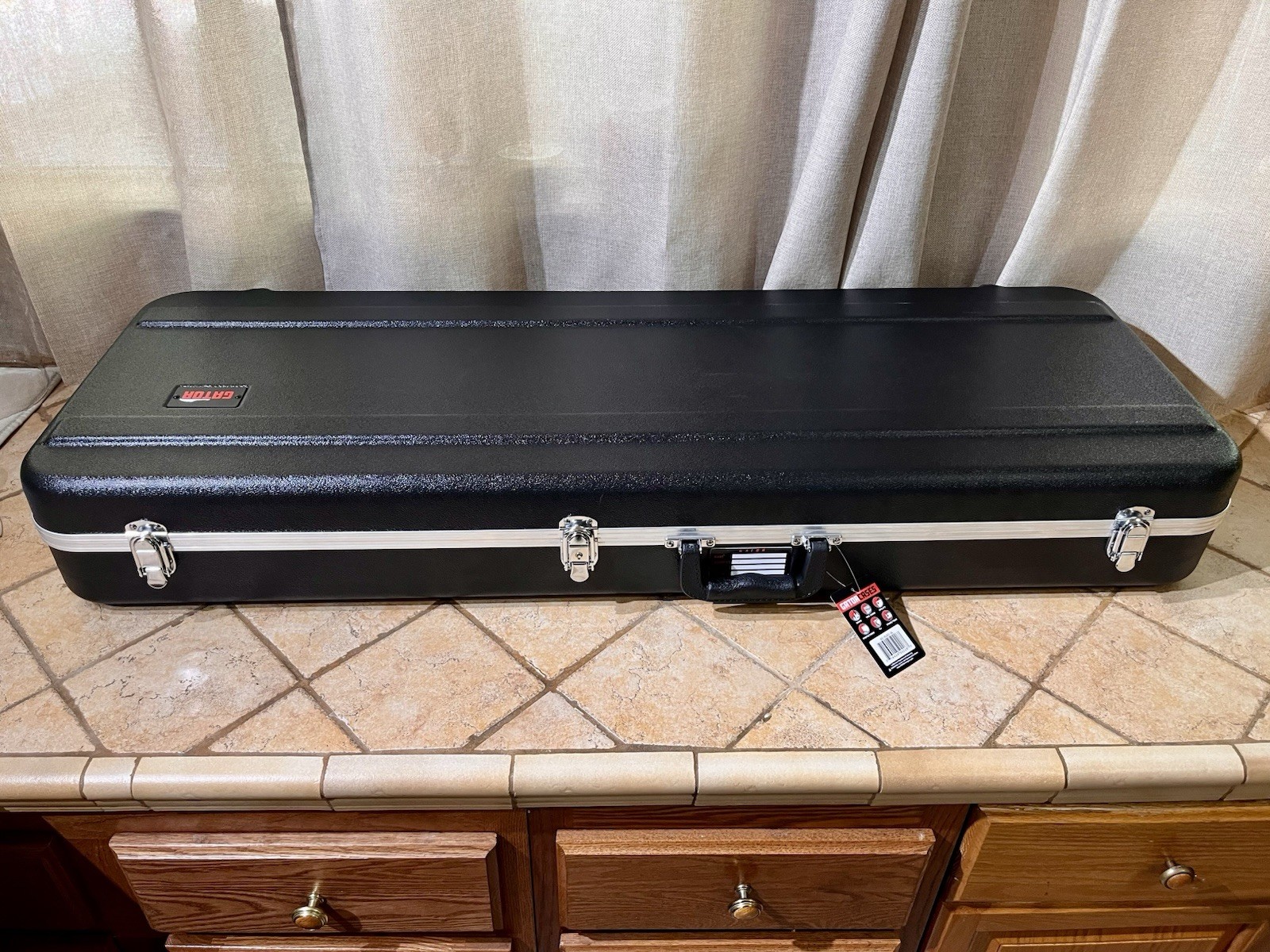 Solar S1.6C+ – Carbon Matte Black Electric Guitar – Evertune Bridge – With Case