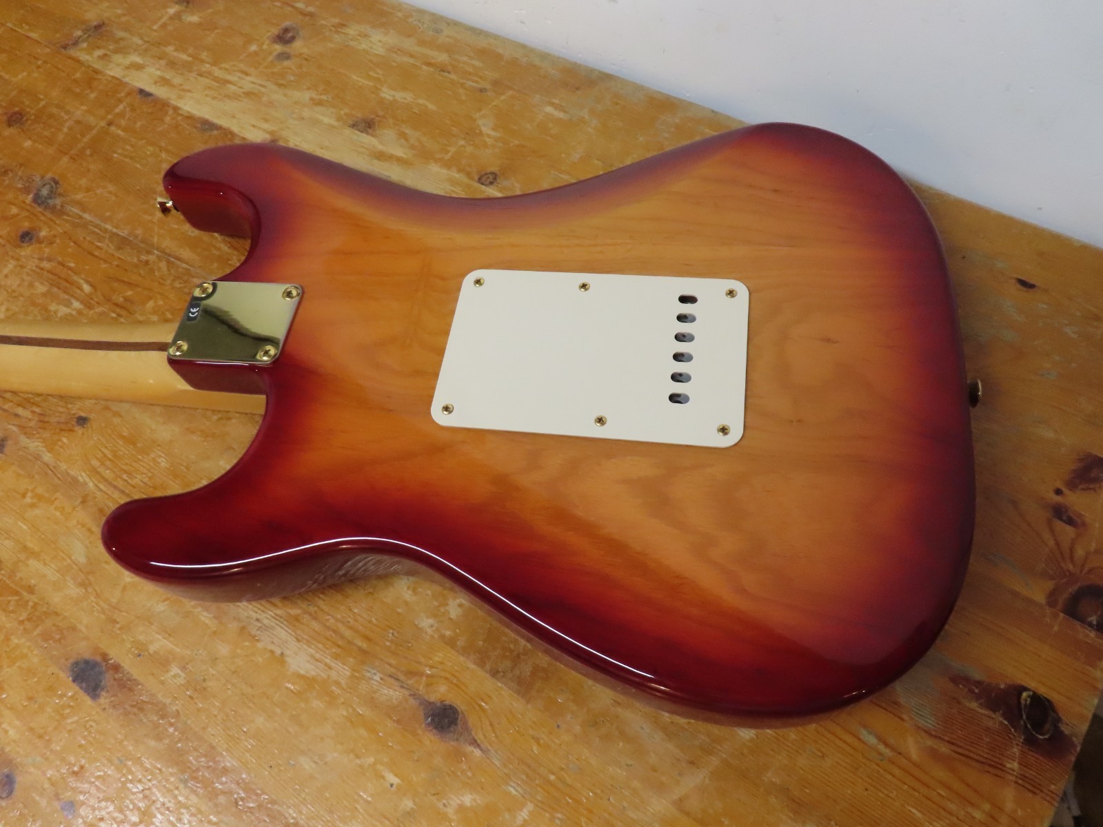 Fender 06 Stratocaster Deluxe Player Factory Special Edition Run 4 Guitar Center