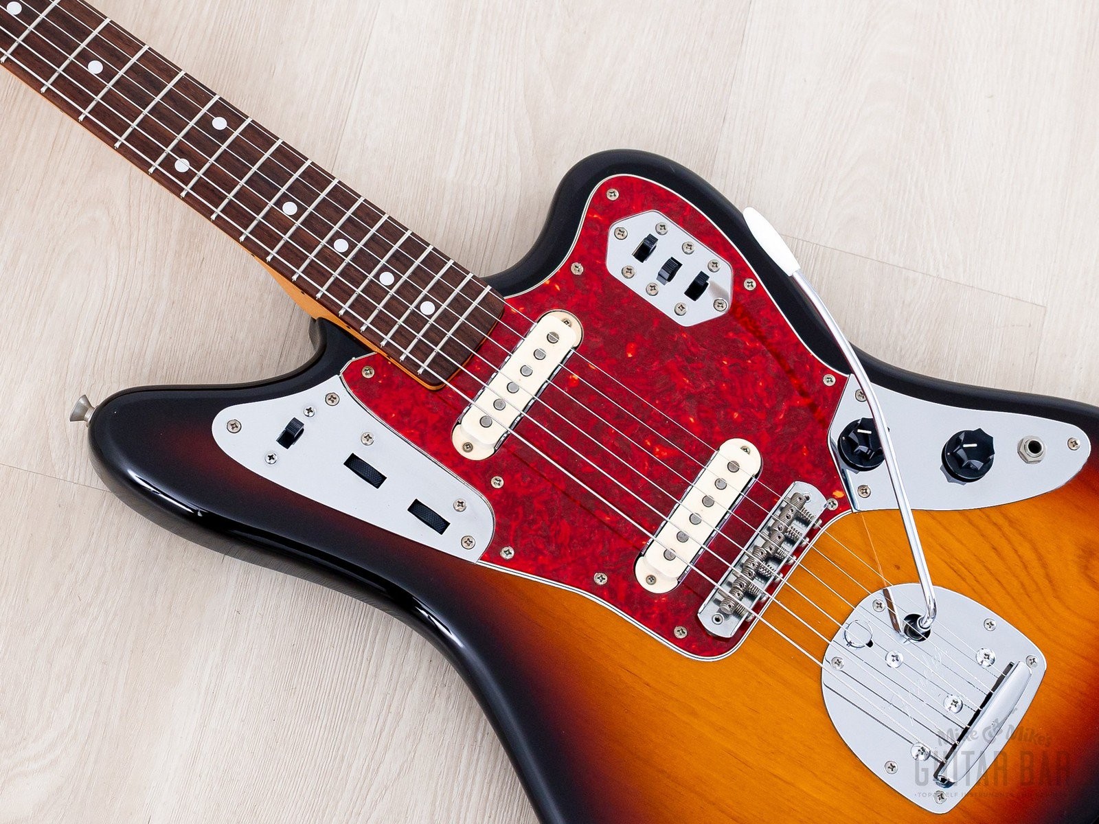 1998 Fender Jaguar ‘62 Vintage Reissue JG66-85 Offset Guitar Sunburst, Japan CIJ