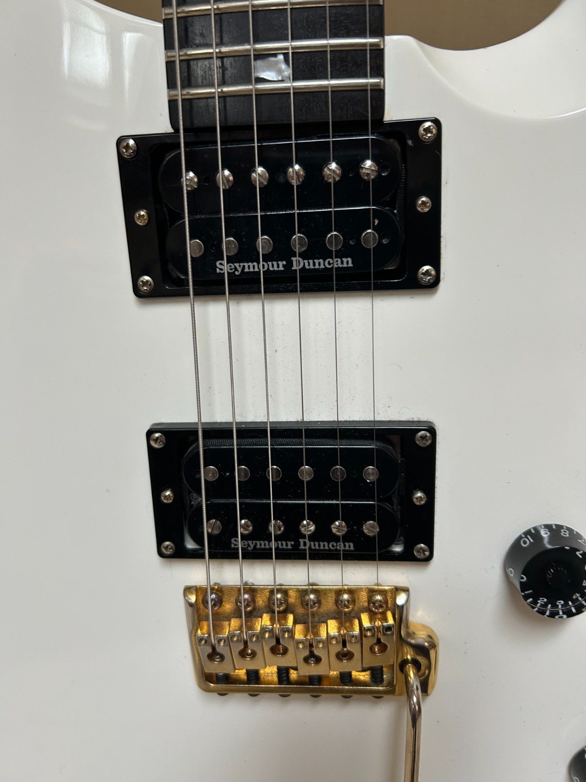 PRS DAVE NAVARRO SE IN JET WHITE WITH SEYMORE DUNCAN PEARLY GATES PICKUPS.