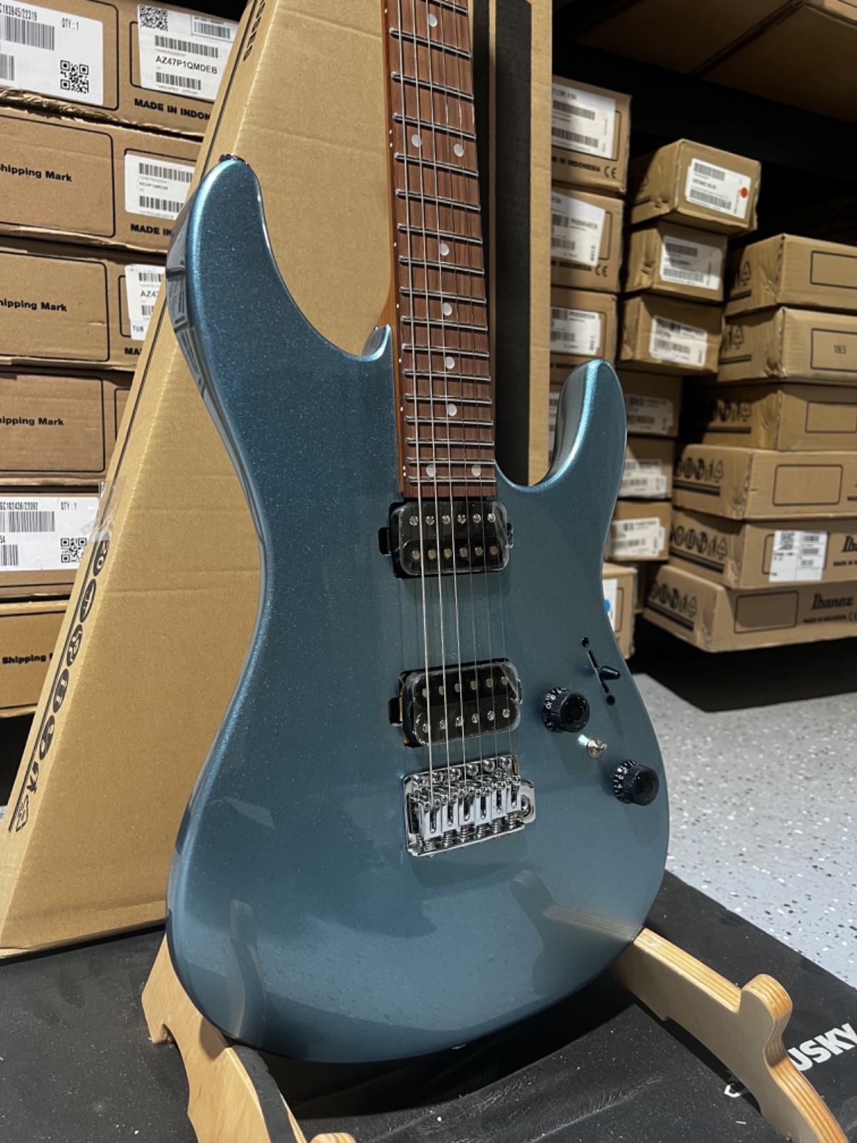 Ibanez AZ24S2 Standard Electric – Metallic Light Blue