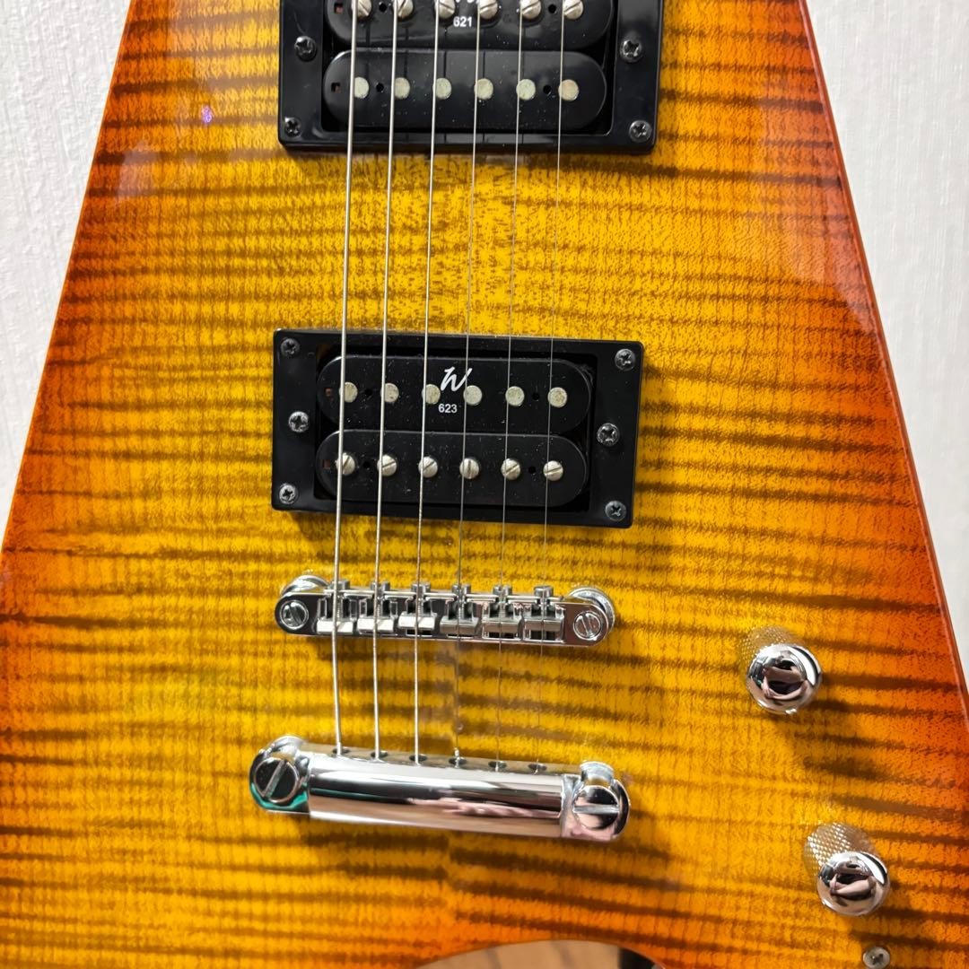 Electric Guitar Lyon by Washburn Flying V 2005 Sunburst HH Made in Korea