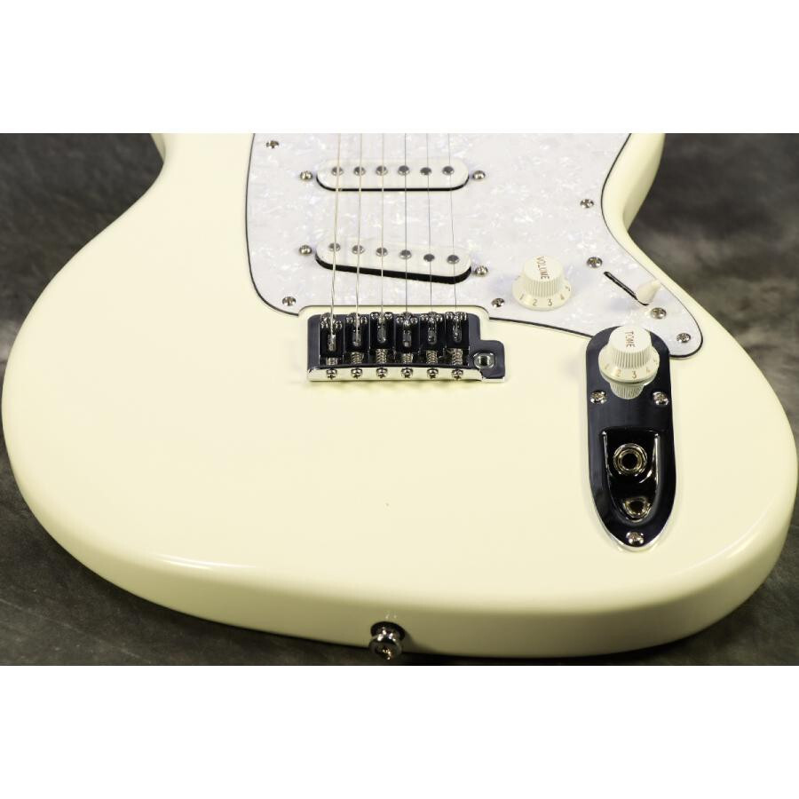 Ibanez ICHI00-VWH Vintage White Ichika Nito Signature Model
