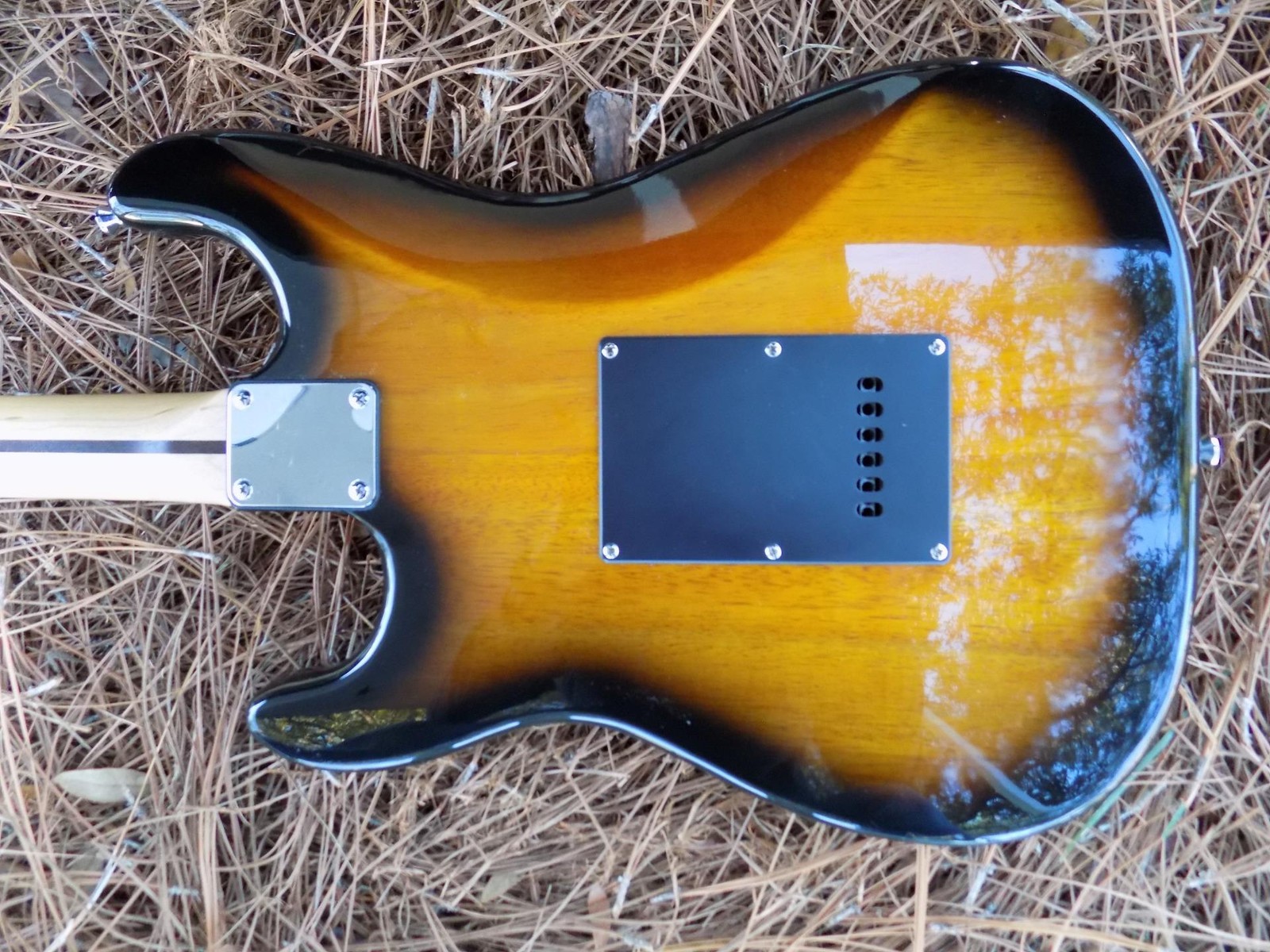 Squier “Custom Shack ” Strat, Alnico 5 Pickups, Custom Wiring,Capacitor Upgrade