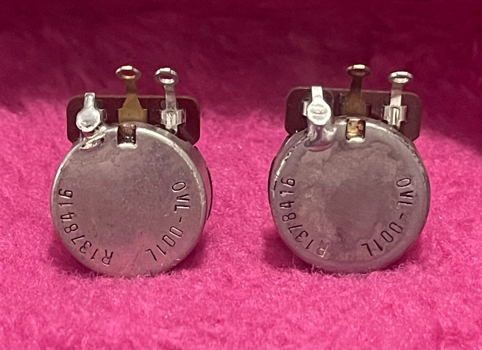 Gibson Les Paul Custom, Standard 1984 CTS 500K Long Shaft Audio Potentiometers