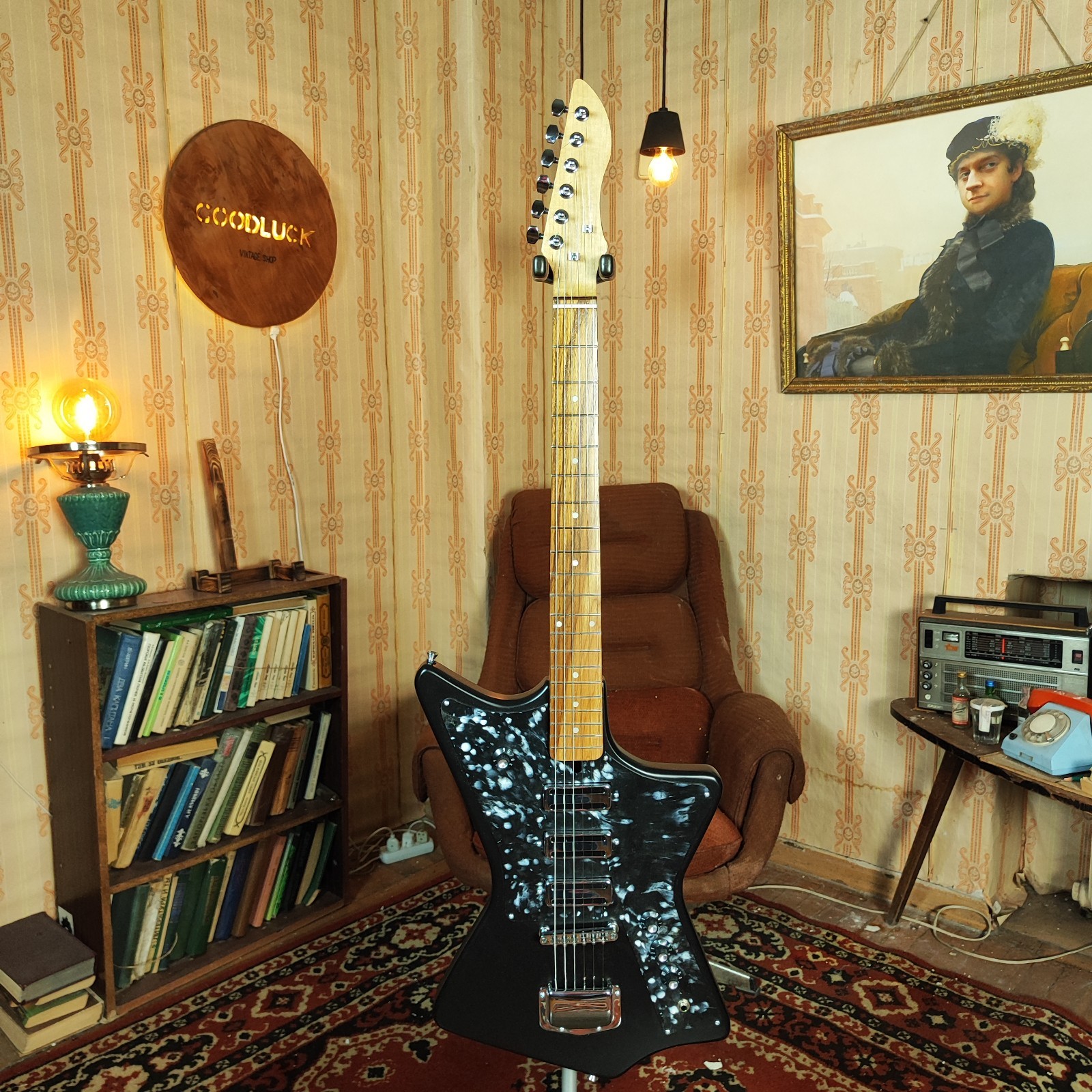 Krunk Ani Style Black Custom Guitar Soviet Era Reissue Rare USSR Retro