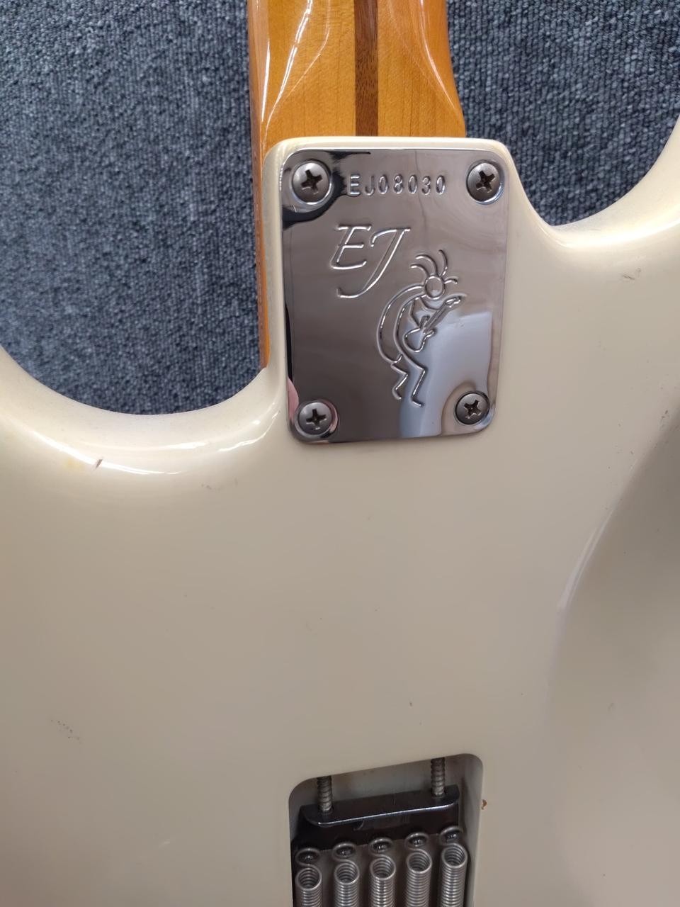 FENDER USA ERIC JOHNSON STRATOCASTER 2CS Electric Guitar