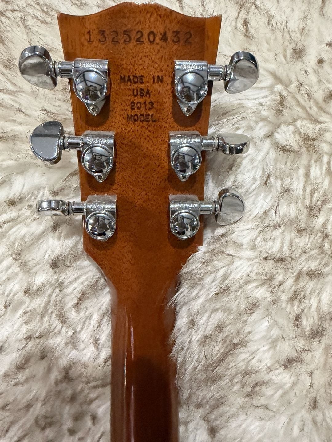 2012 Gibson Les Paul Tribute Tobacco Sunburst Solid Body Electric Guitar Tobacco