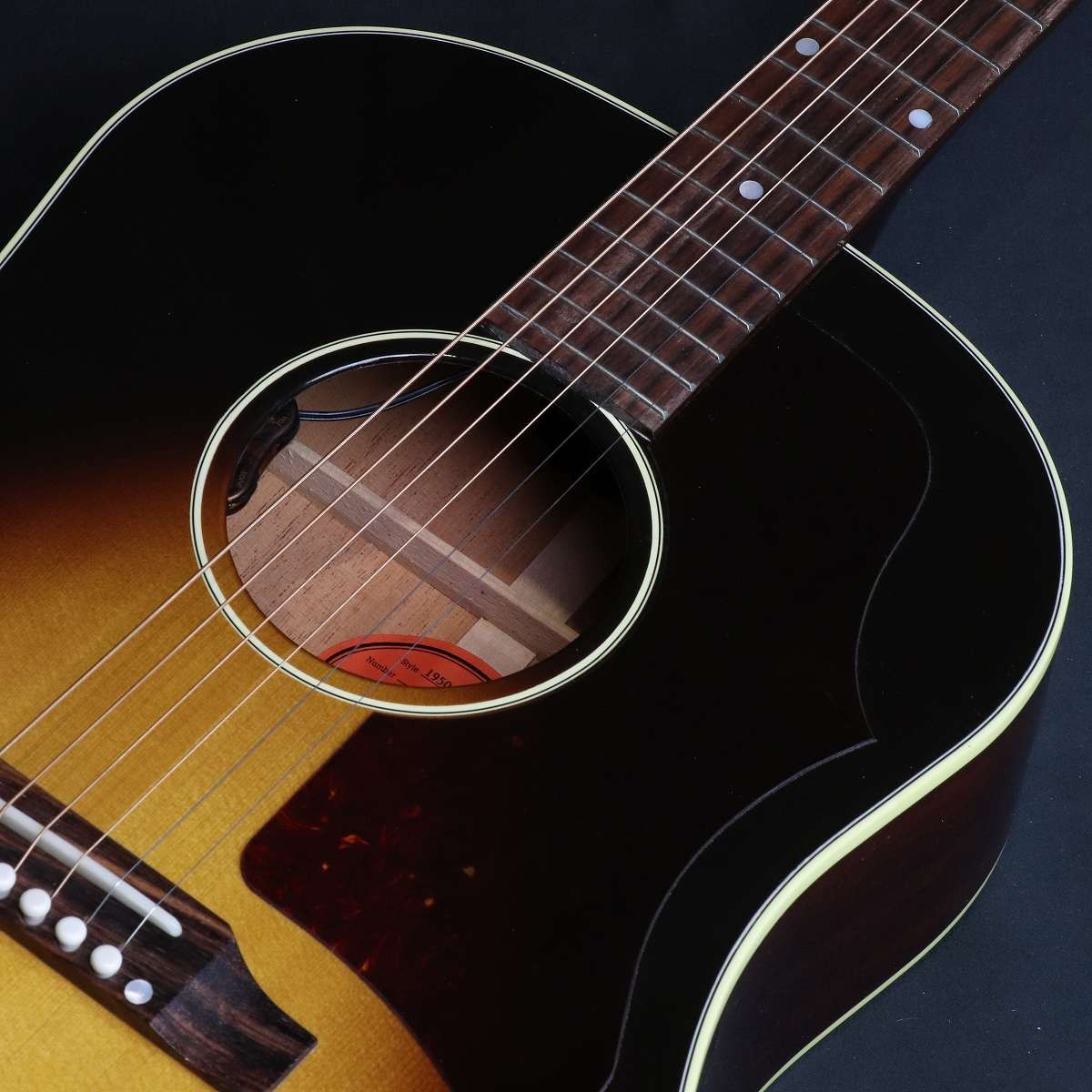 Gibson / 1950s J-45 Original Vintage Sunburst Serial Number: 22955092 1.97kg