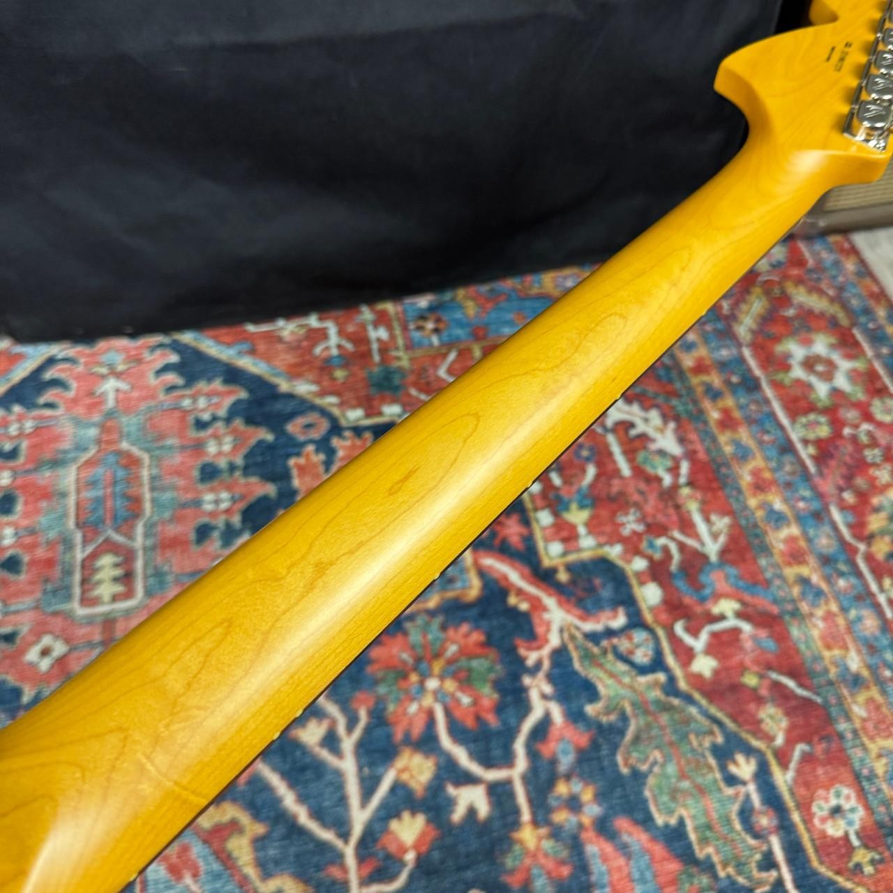 Fender Char Artist Model Mustang Olympic White – 2019