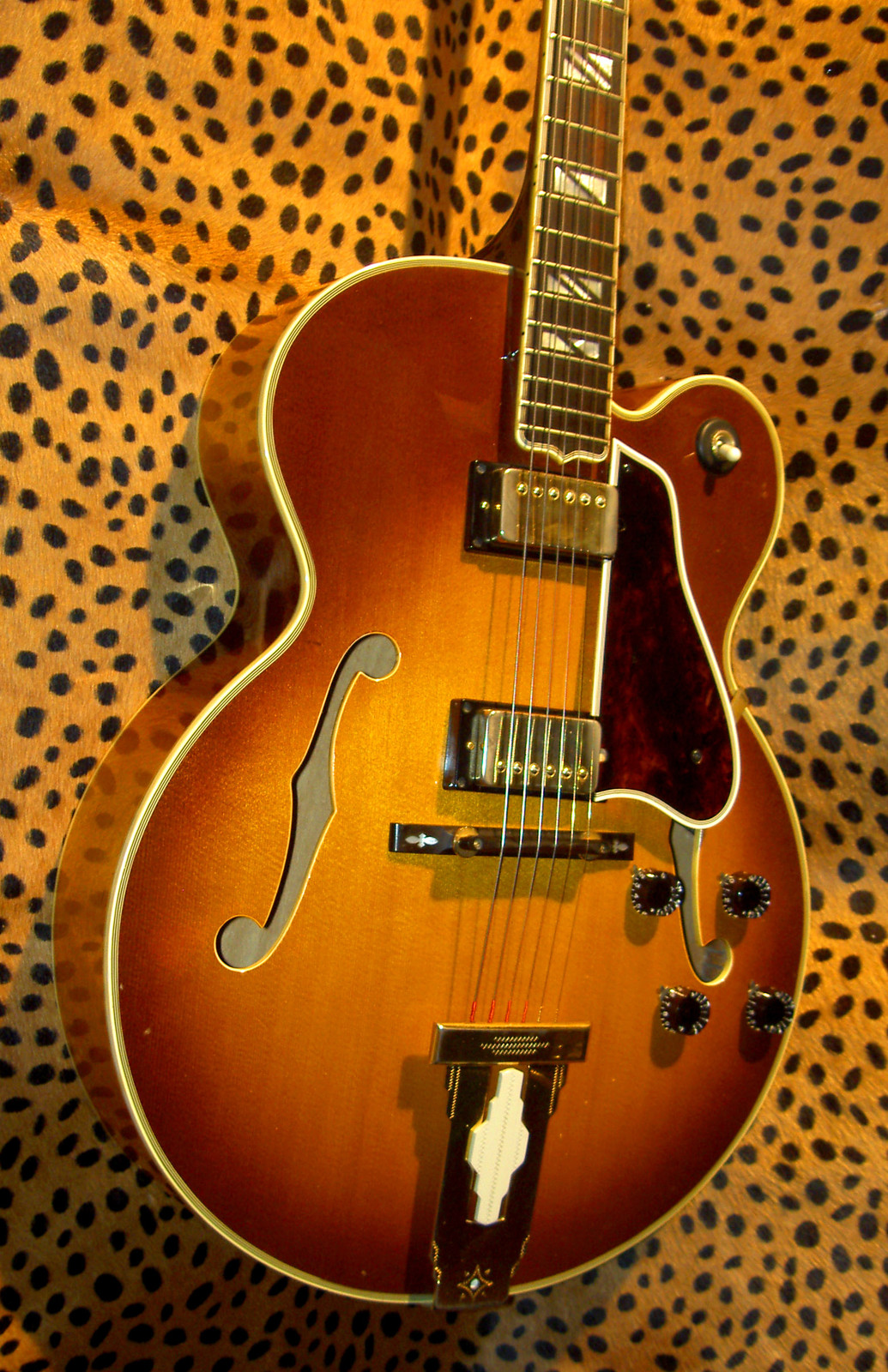 L-5 ces Jazz guitar Aria Pro Superb Japanese Vintage Lawsuit AMAZING JVGuitars