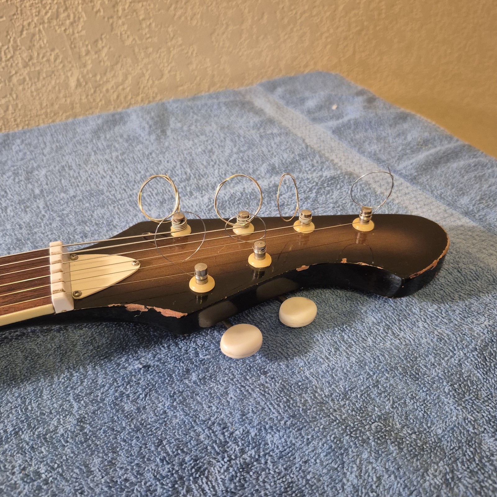 Vintage Teisco Decca Electric Guitar Mid 60’s Made In Japan Tulip Model DMI 201