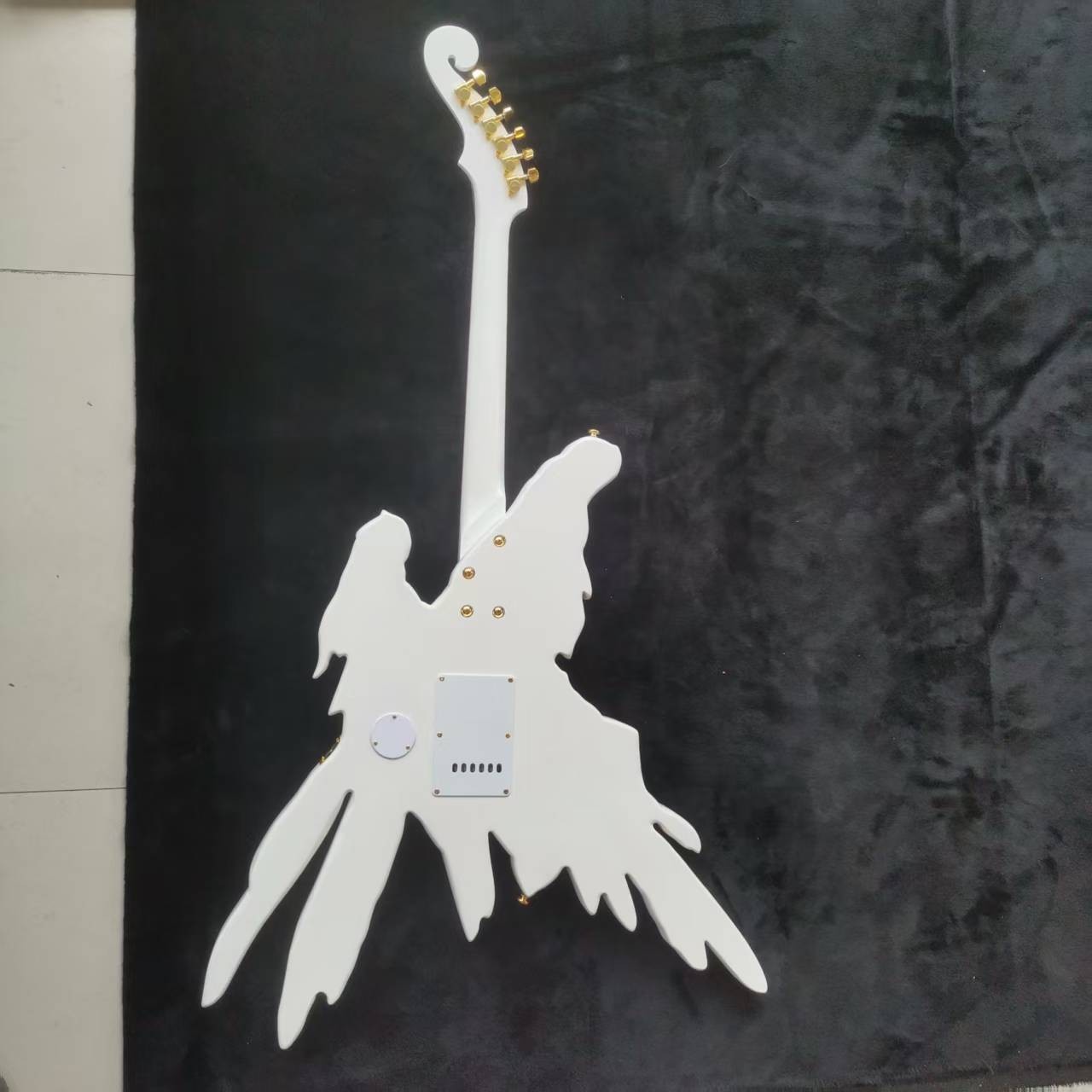Hand Made Electric Guitar Angel Rose Inlay Body Abalone Flower Inlay Fretboard
