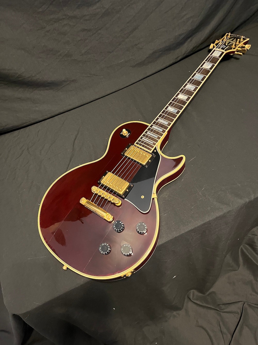 1983 Vintage Gibson Les Paul Custom in Wine Red W/Case