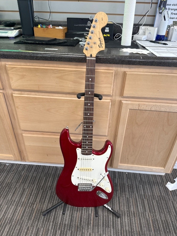 Squire Stratocaster Affinity Series Red and White Electric Guitar Indonesia