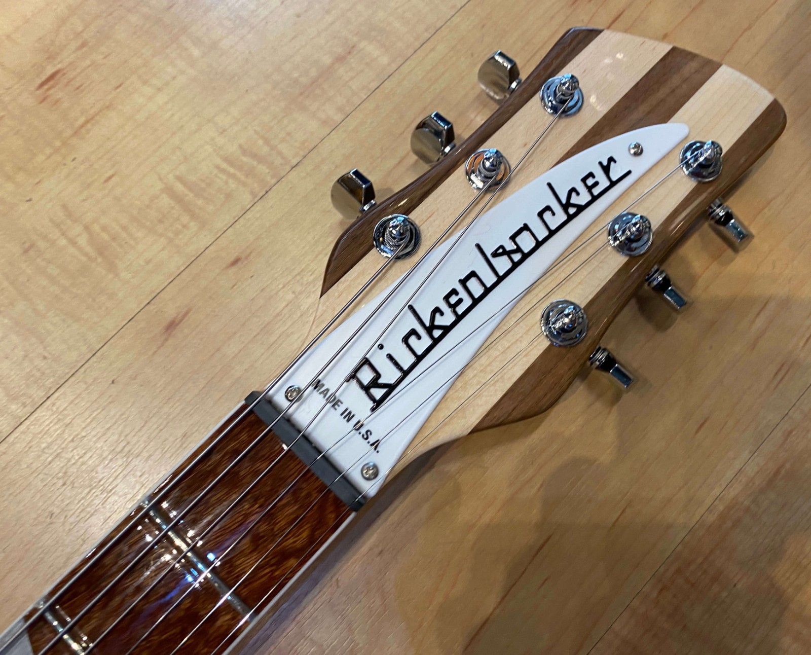 Rickenbacker 360 6-String Electric Guitar MapleGlo (Natural)